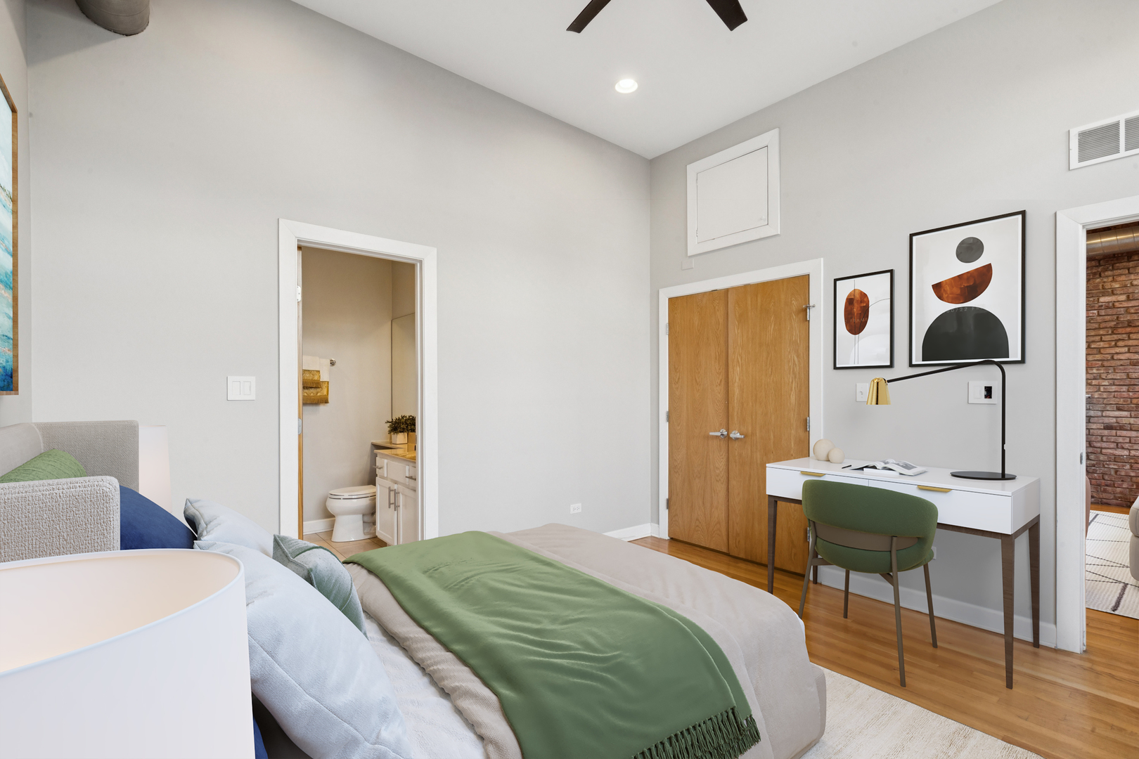 1738 W Belmont Avenue #1R, Chicago, IL 60657