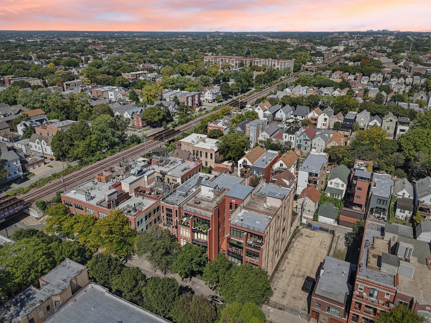 1738 W Belmont Avenue #1R, Chicago, IL 60657