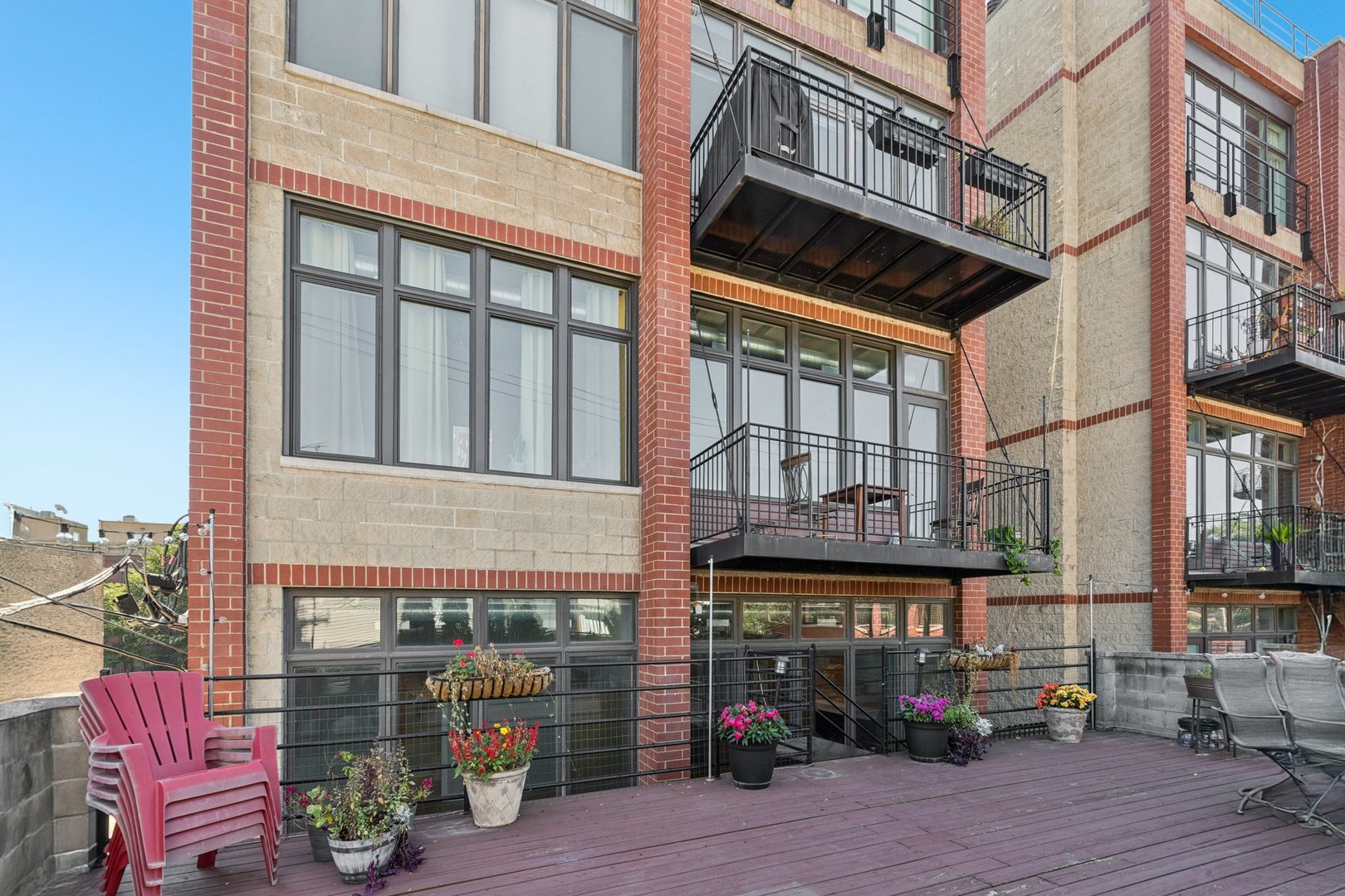 1738 W Belmont Avenue #1R, Chicago, IL 60657