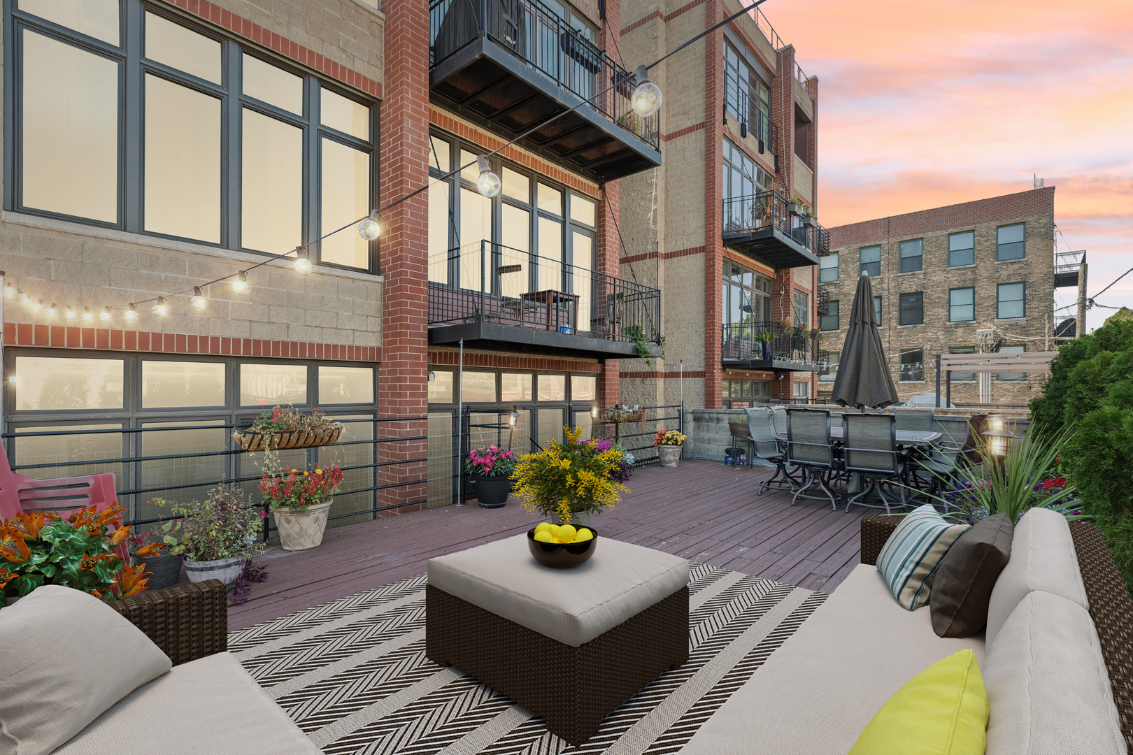 1738 W Belmont Avenue #1R, Chicago, IL 60657