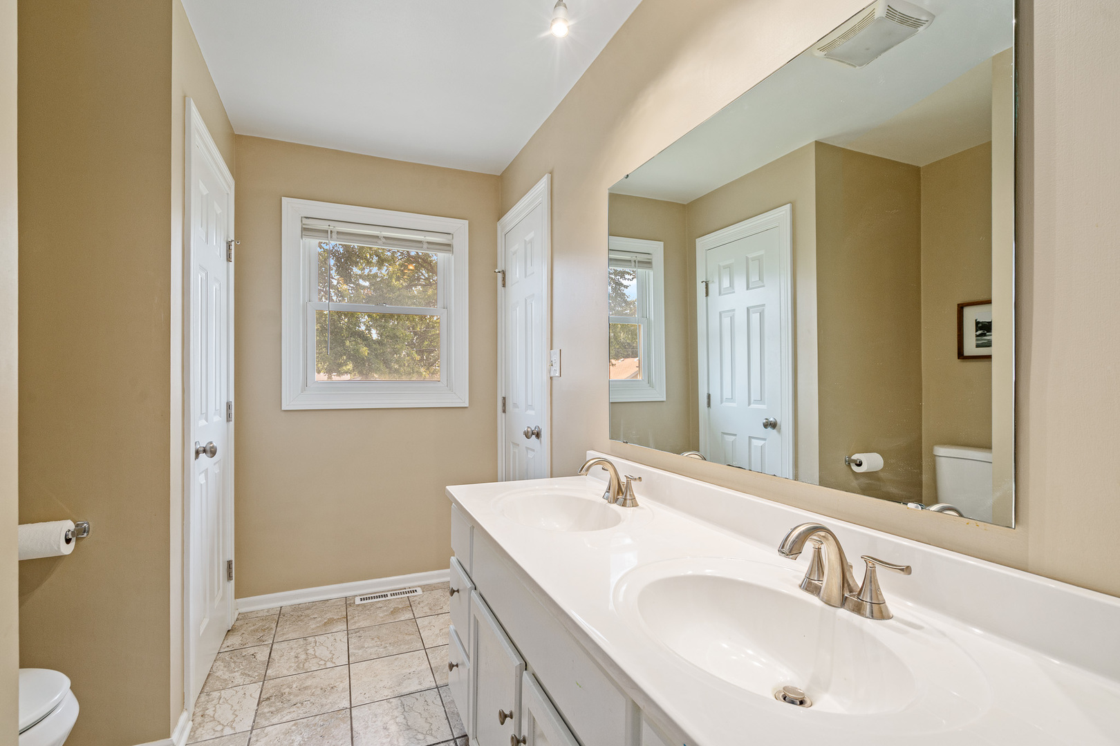 1105 Shoals Drive, Lockport, IL 60441