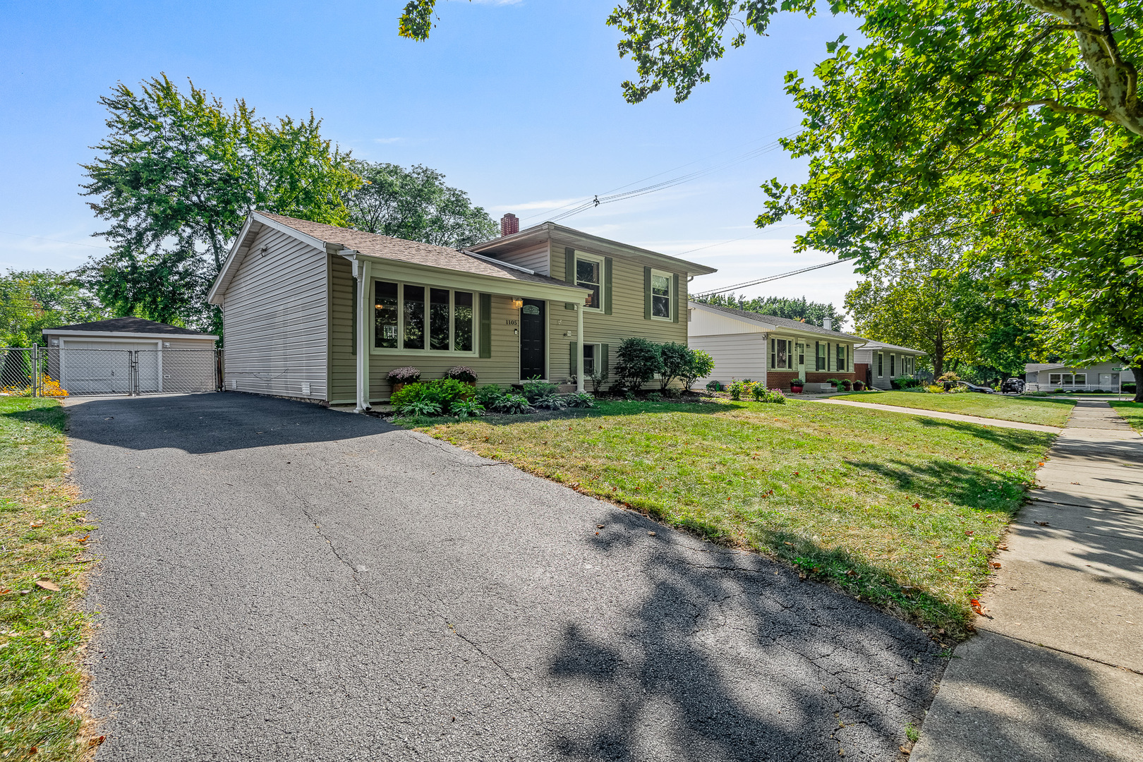 1105 Shoals Drive, Lockport, IL 60441