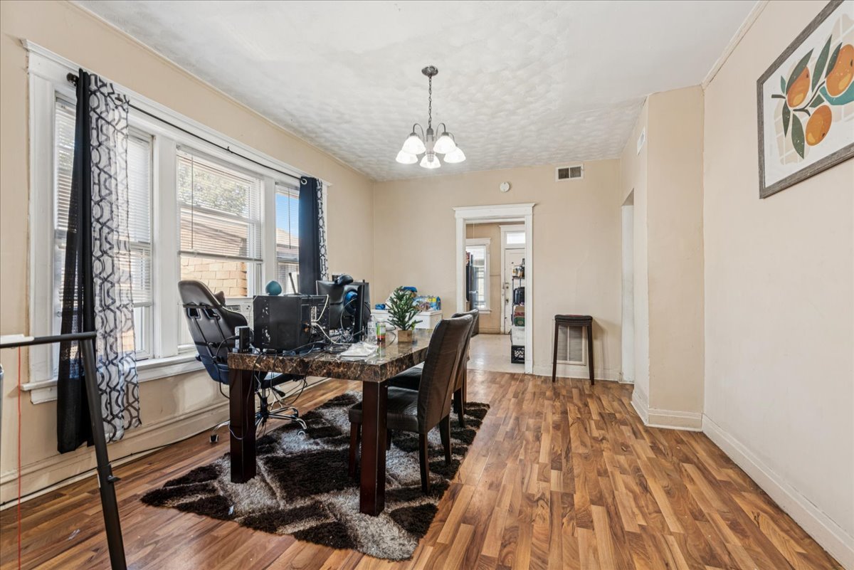 2542 E 73rd Street, Chicago, IL 60649