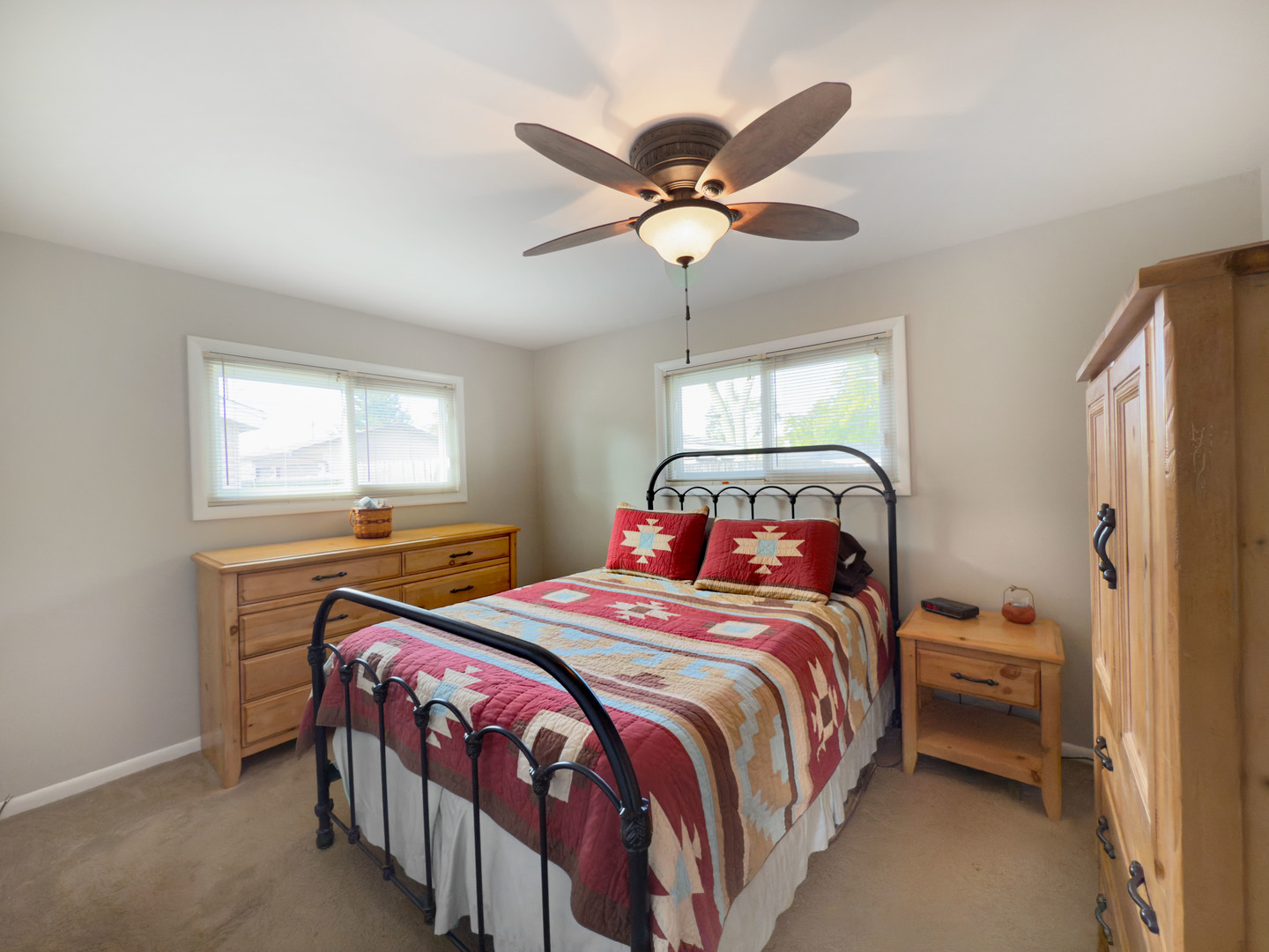 354 N 3rd Avenue, Villa Park, IL 60181