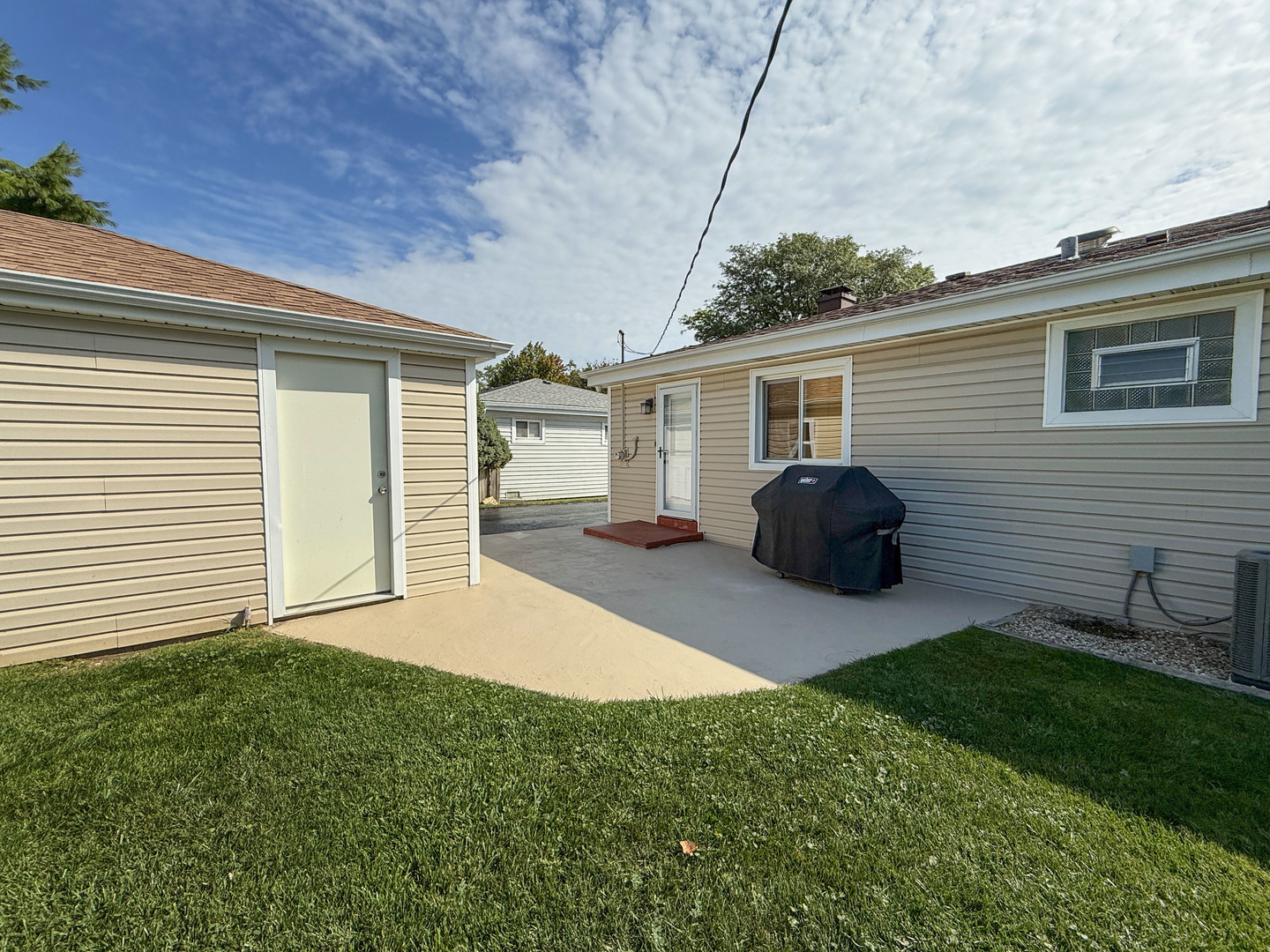 354 N 3rd Avenue, Villa Park, IL 60181