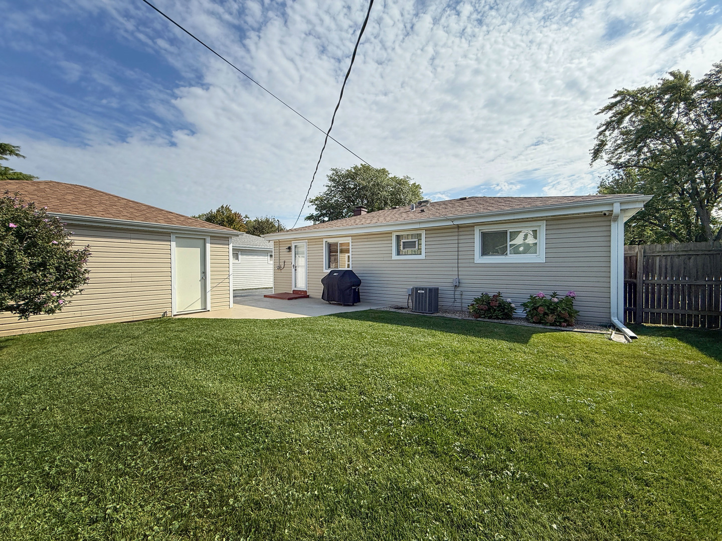 354 N 3rd Avenue, Villa Park, IL 60181