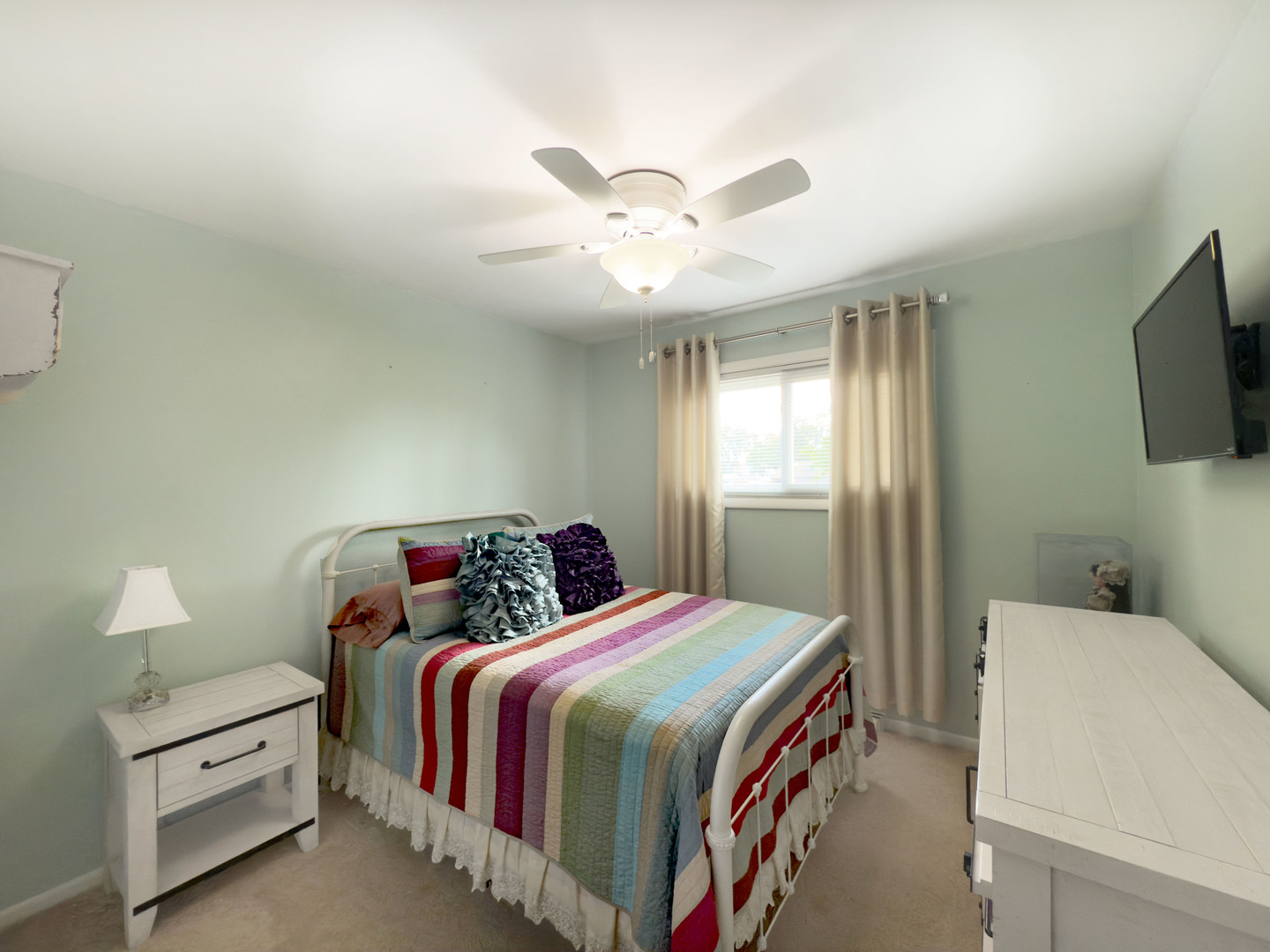 354 N 3rd Avenue, Villa Park, IL 60181