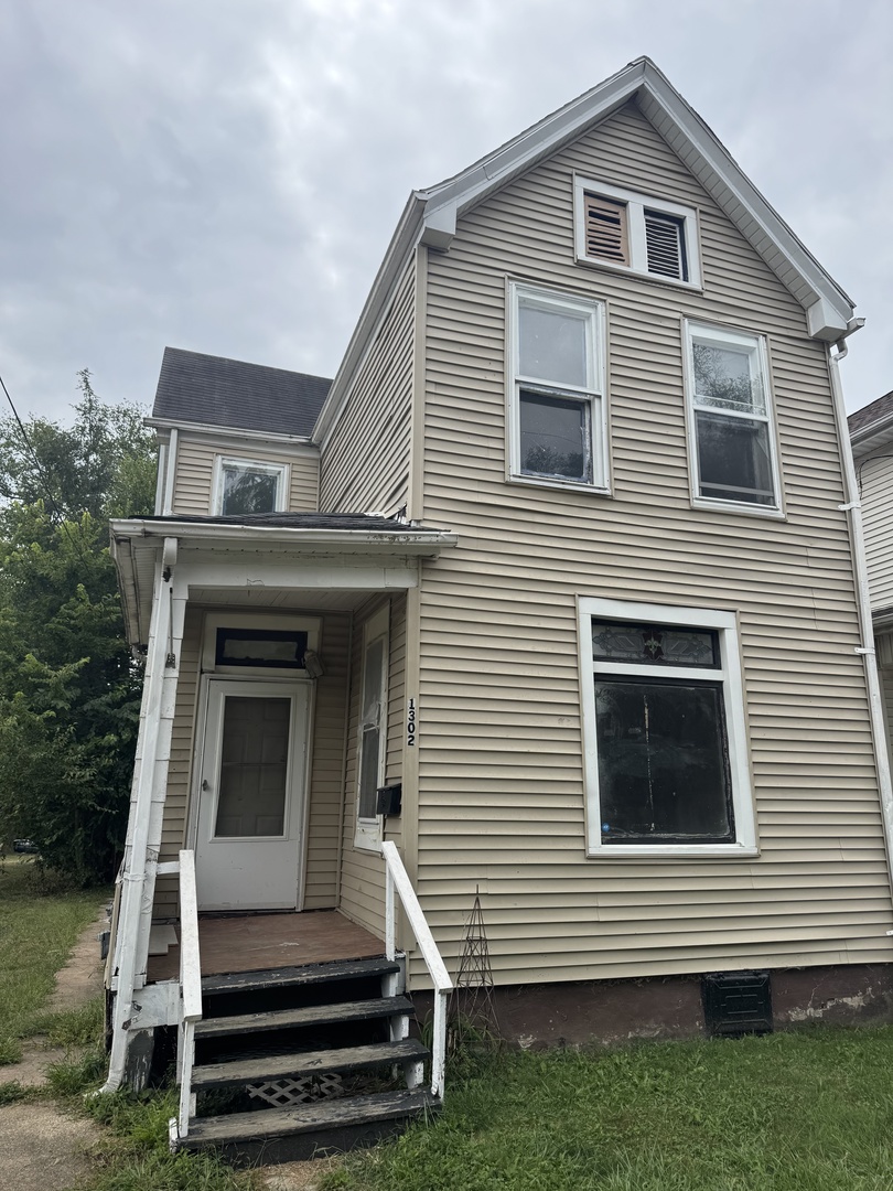 1302 W Butler Street, Peoria, IL 61605