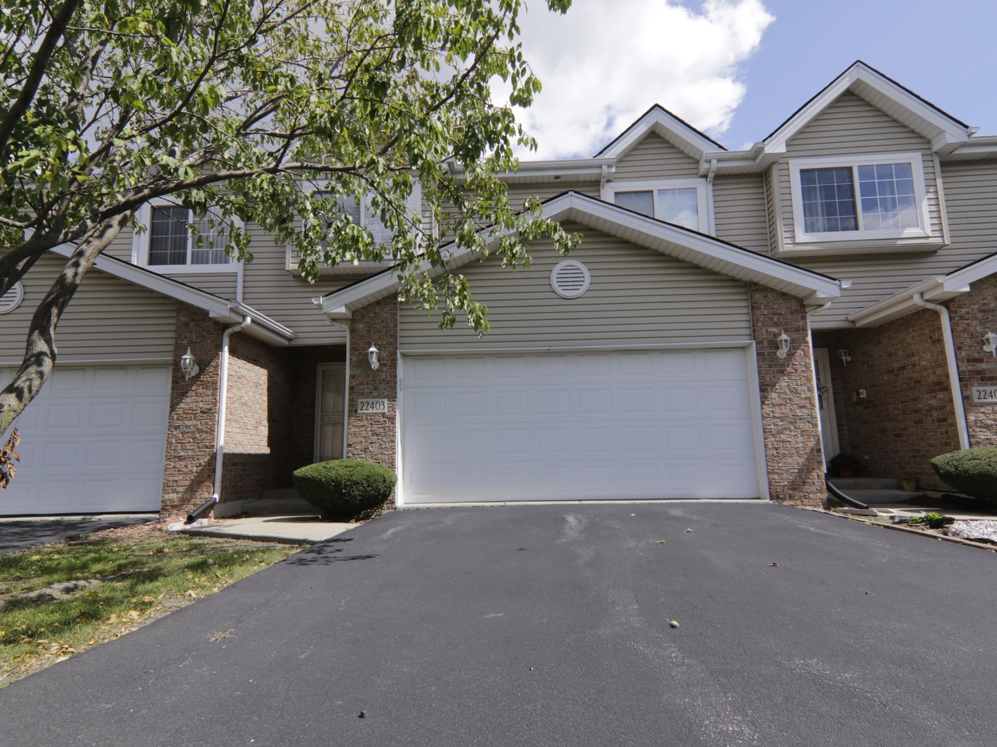 22403 Lakeshore Drive, Richton Park, IL 60471