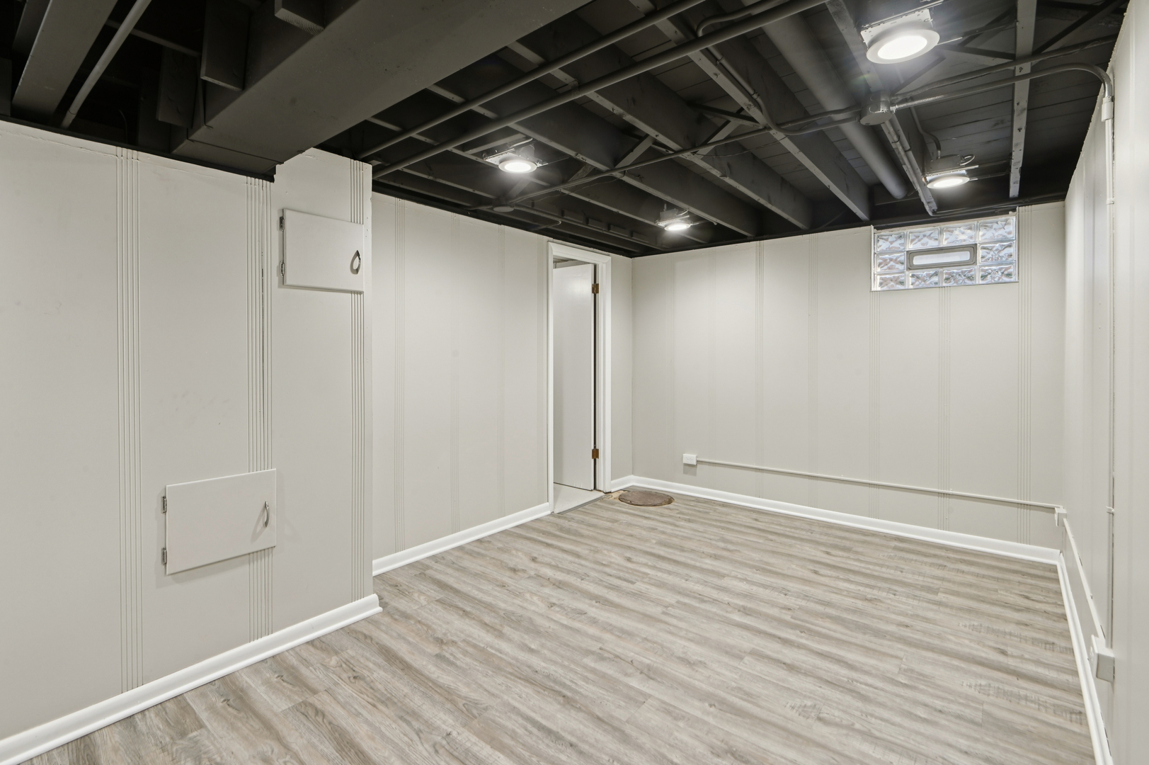 18036 Oakley Avenue, Lansing, IL 60438