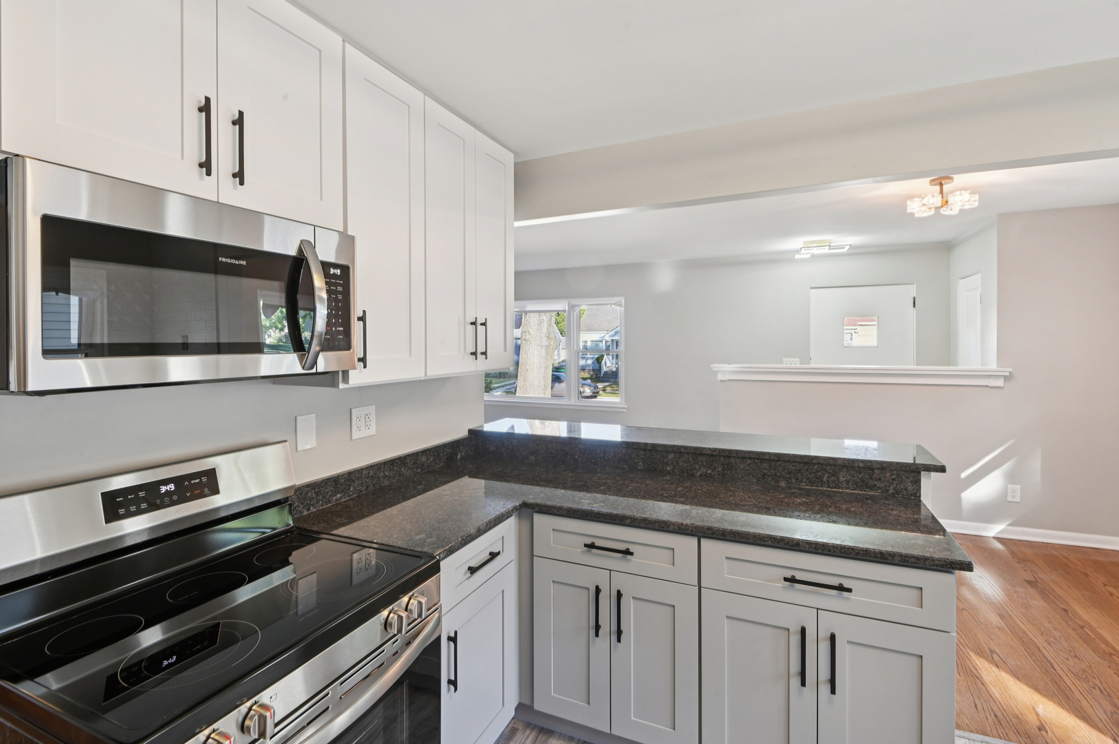 18036 Oakley Avenue, Lansing, IL 60438