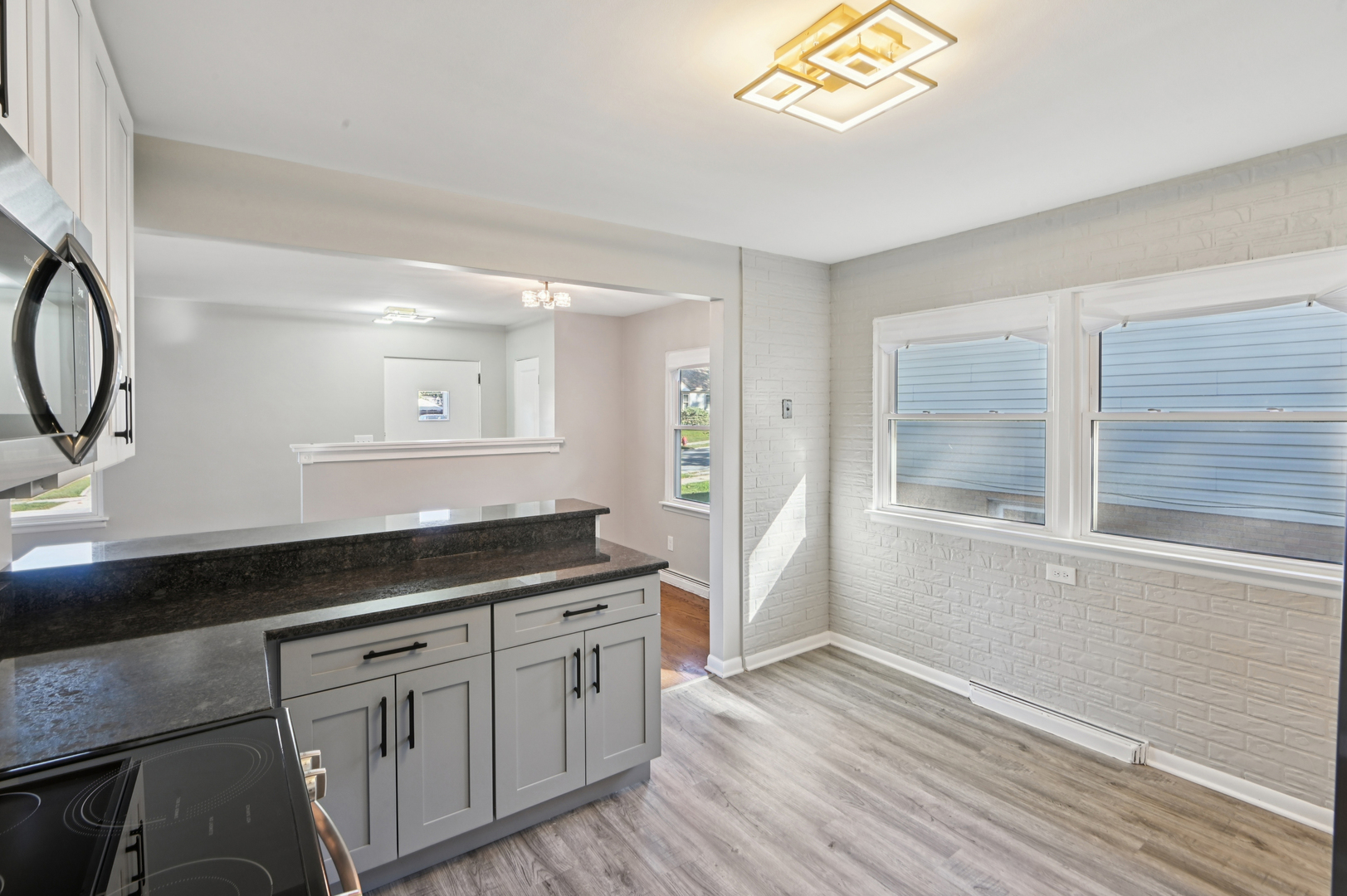 18036 Oakley Avenue, Lansing, IL 60438