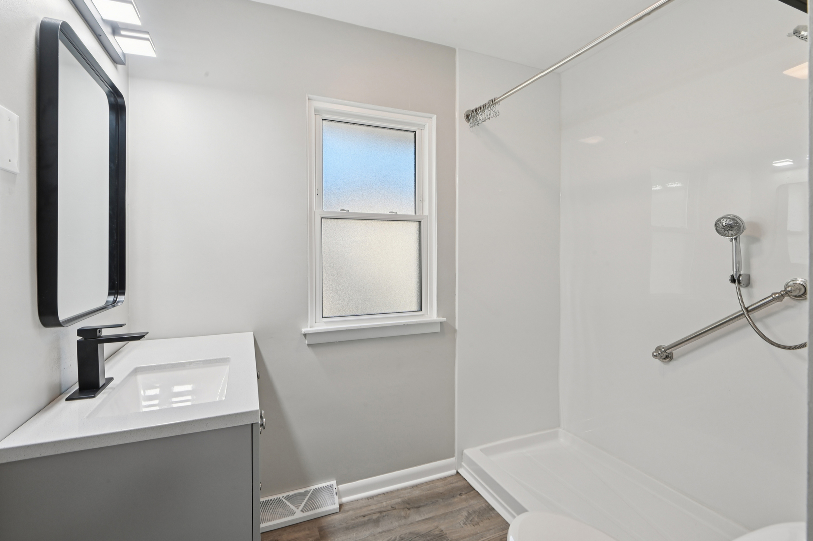 18036 Oakley Avenue, Lansing, IL 60438