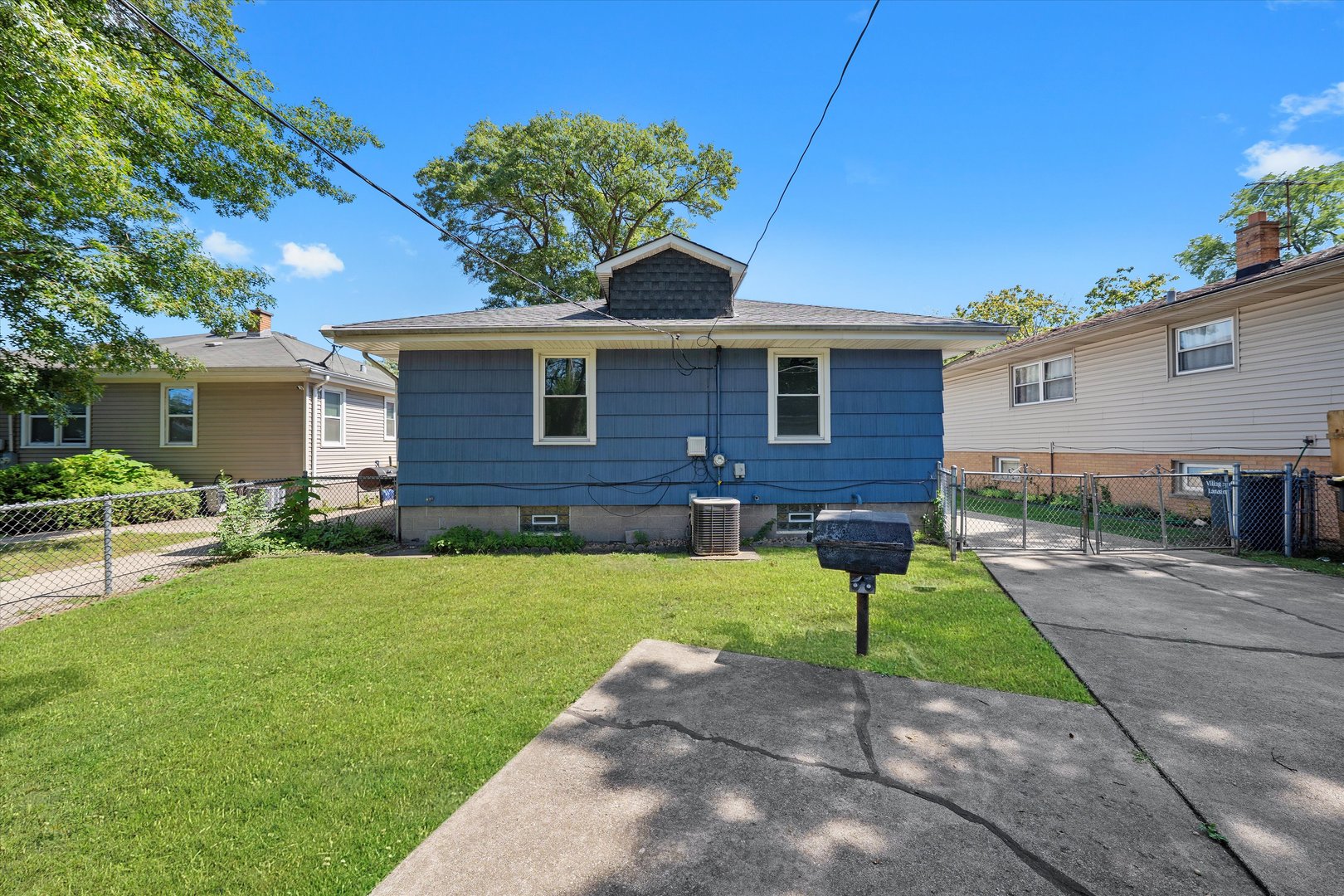 18036 Oakley Avenue, Lansing, IL 60438