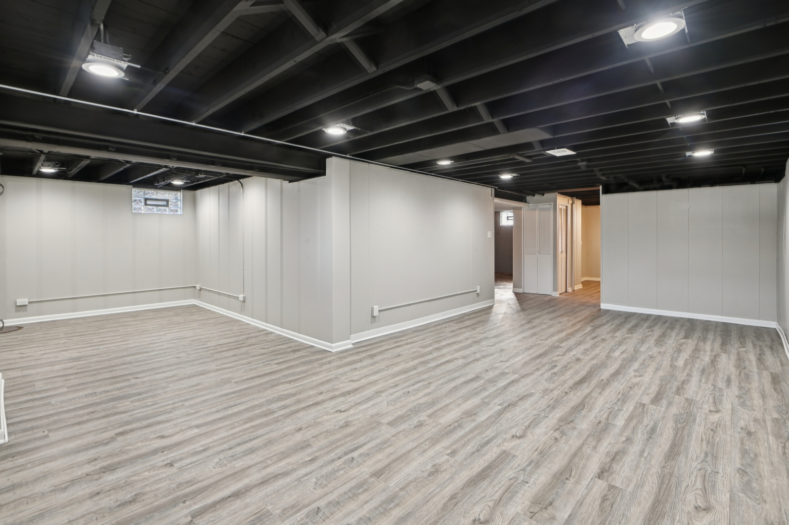 18036 Oakley Avenue, Lansing, IL 60438