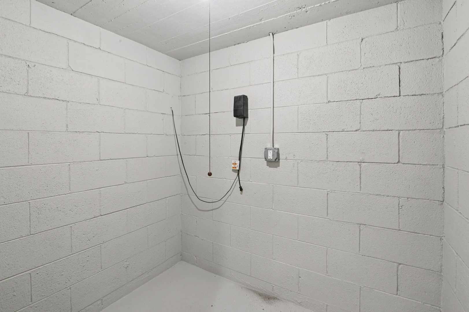 18036 Oakley Avenue, Lansing, IL 60438