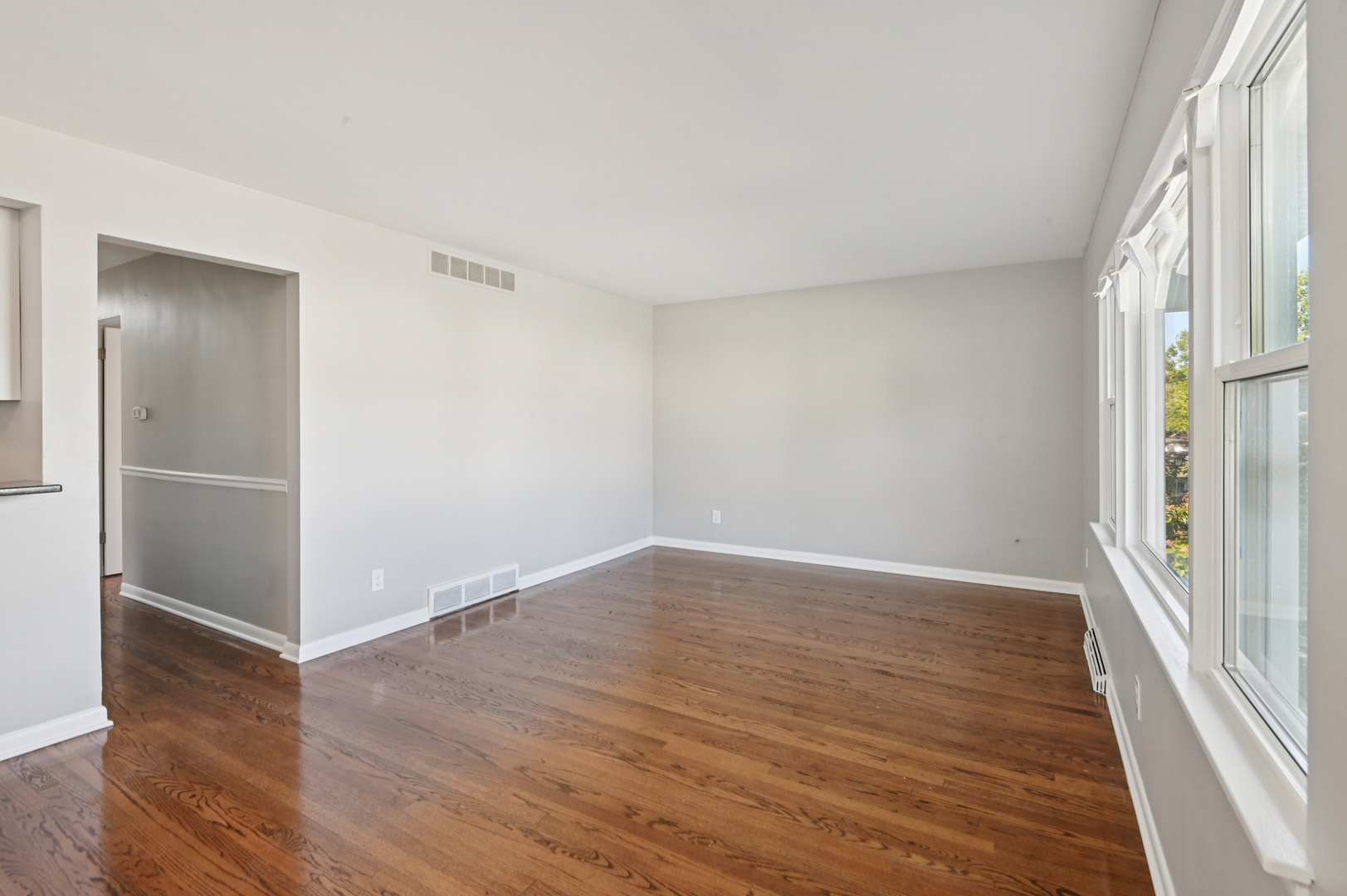 18036 Oakley Avenue, Lansing, IL 60438