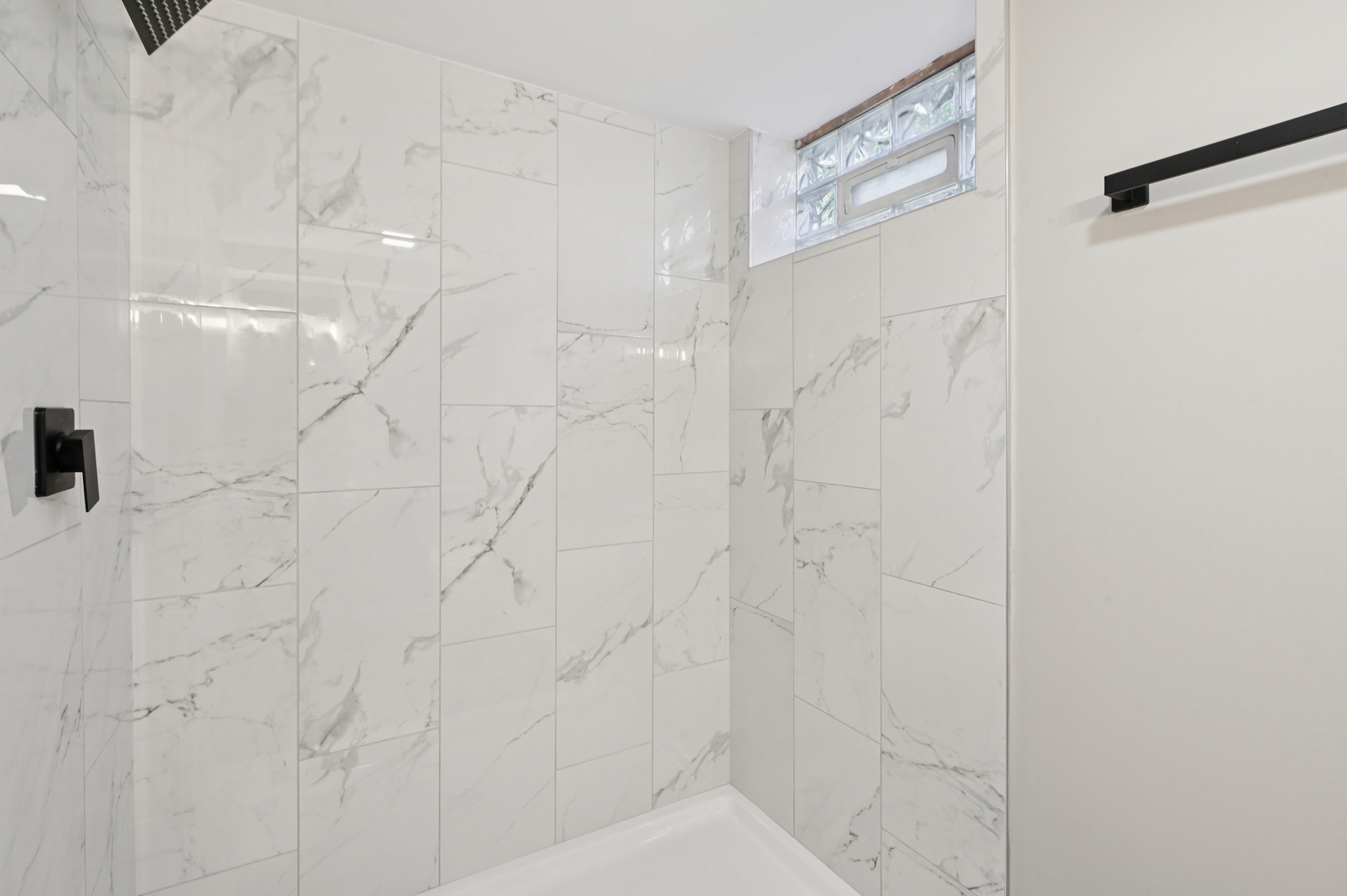 18036 Oakley Avenue, Lansing, IL 60438