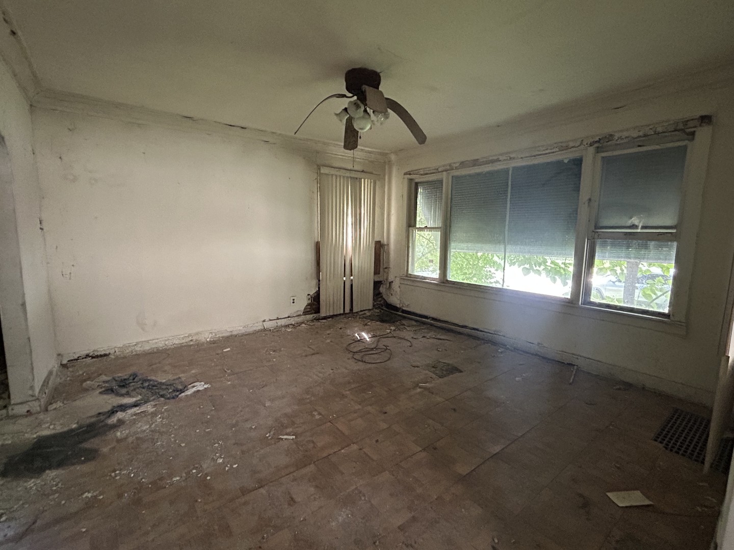 10217 S Wallace Street, Chicago, IL 60628