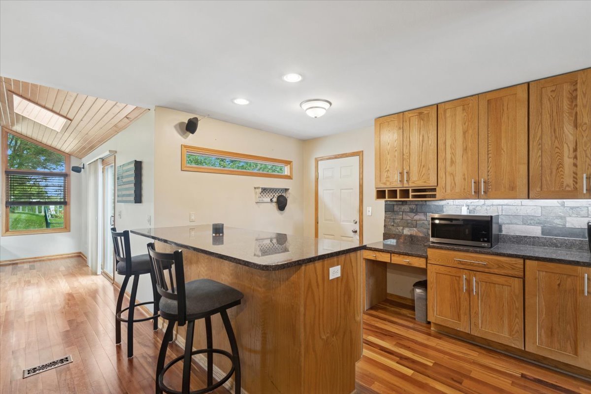 1362 S Parkview Terrace, Algonquin, IL 60102