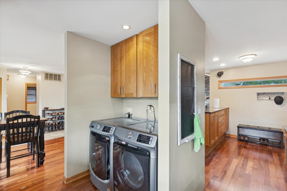 1362 S Parkview Terrace, Algonquin, IL 60102