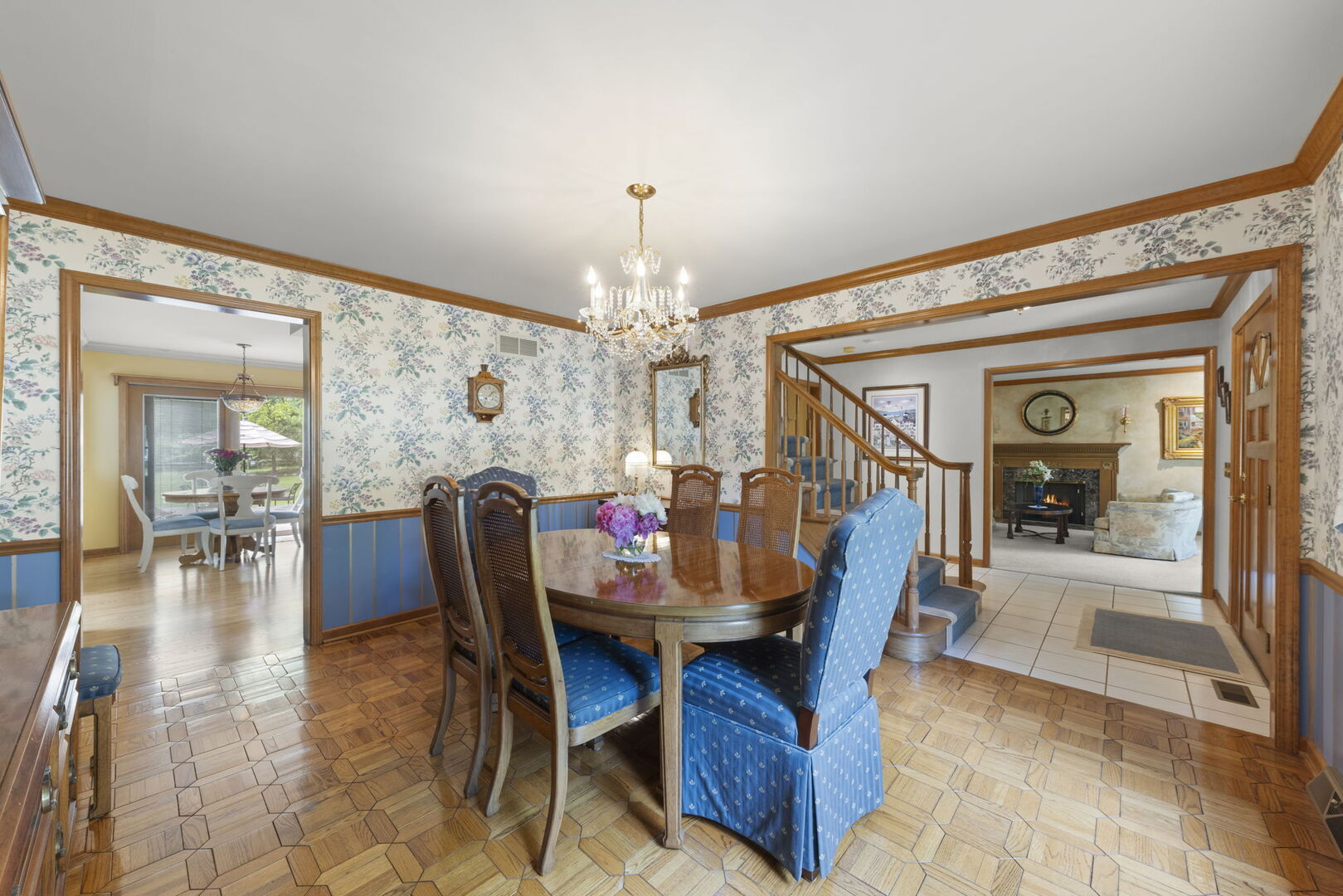 1230 Champion Forest Court, Wheaton, IL 60187