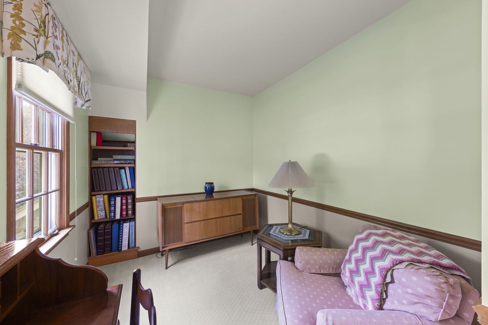 1230 Champion Forest Court, Wheaton, IL 60187