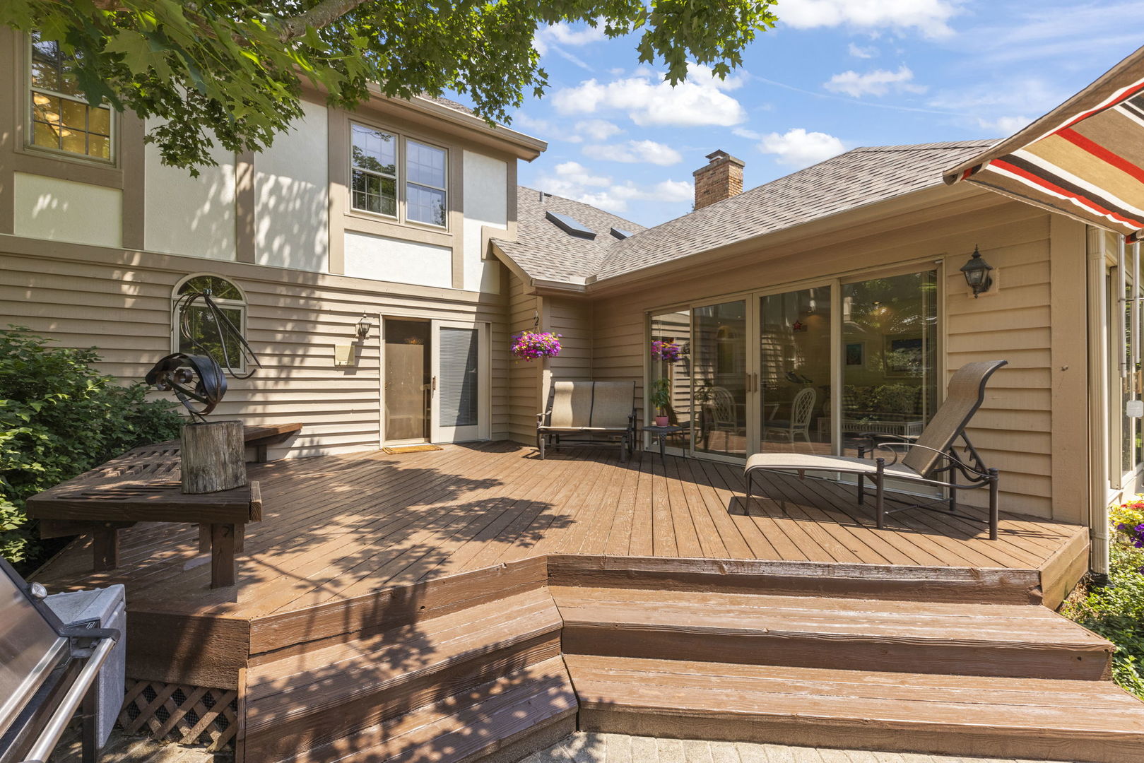 1230 Champion Forest Court, Wheaton, IL 60187