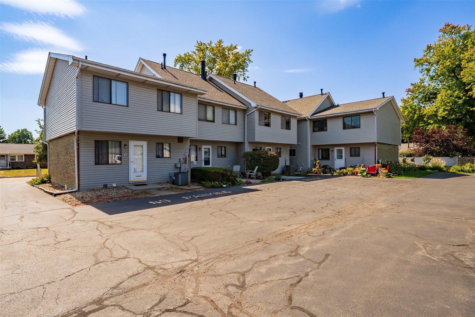 1402 Keller Road #4, Normal, IL 61761