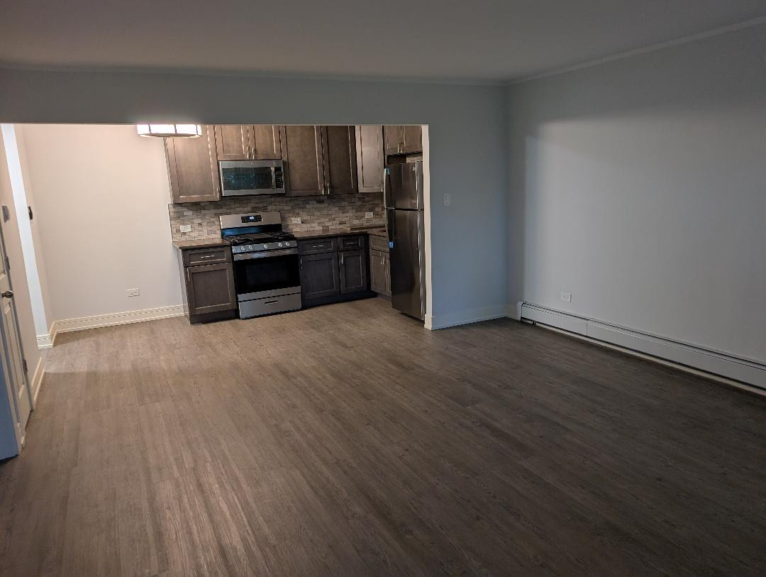 7840 W 103 Street #8, Palos Hills, IL 60465