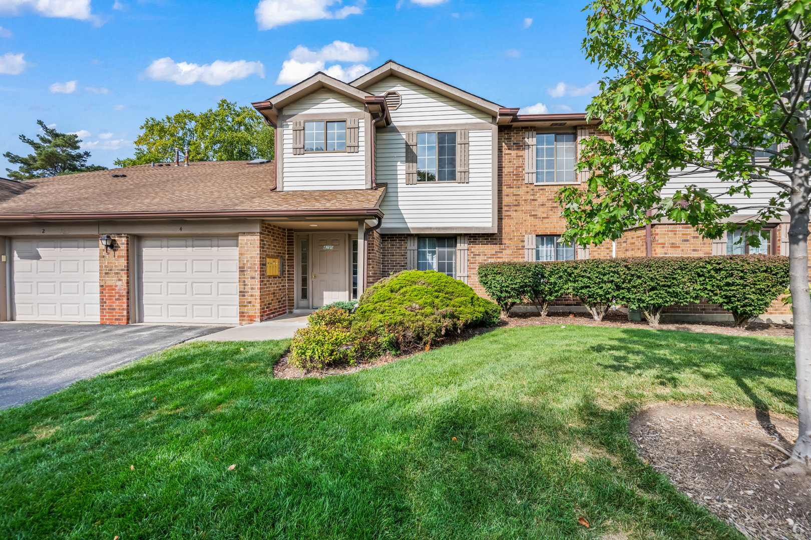 4210 N Mallard Drive #4, Arlington Heights, IL 60004
