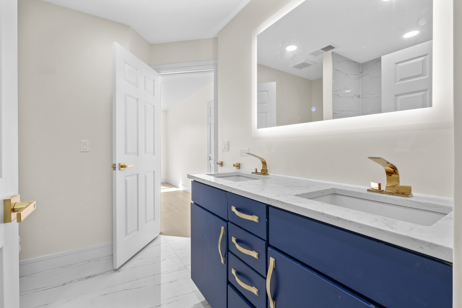 3157 N Daniels Court #3157, Arlington Heights, IL 60004
