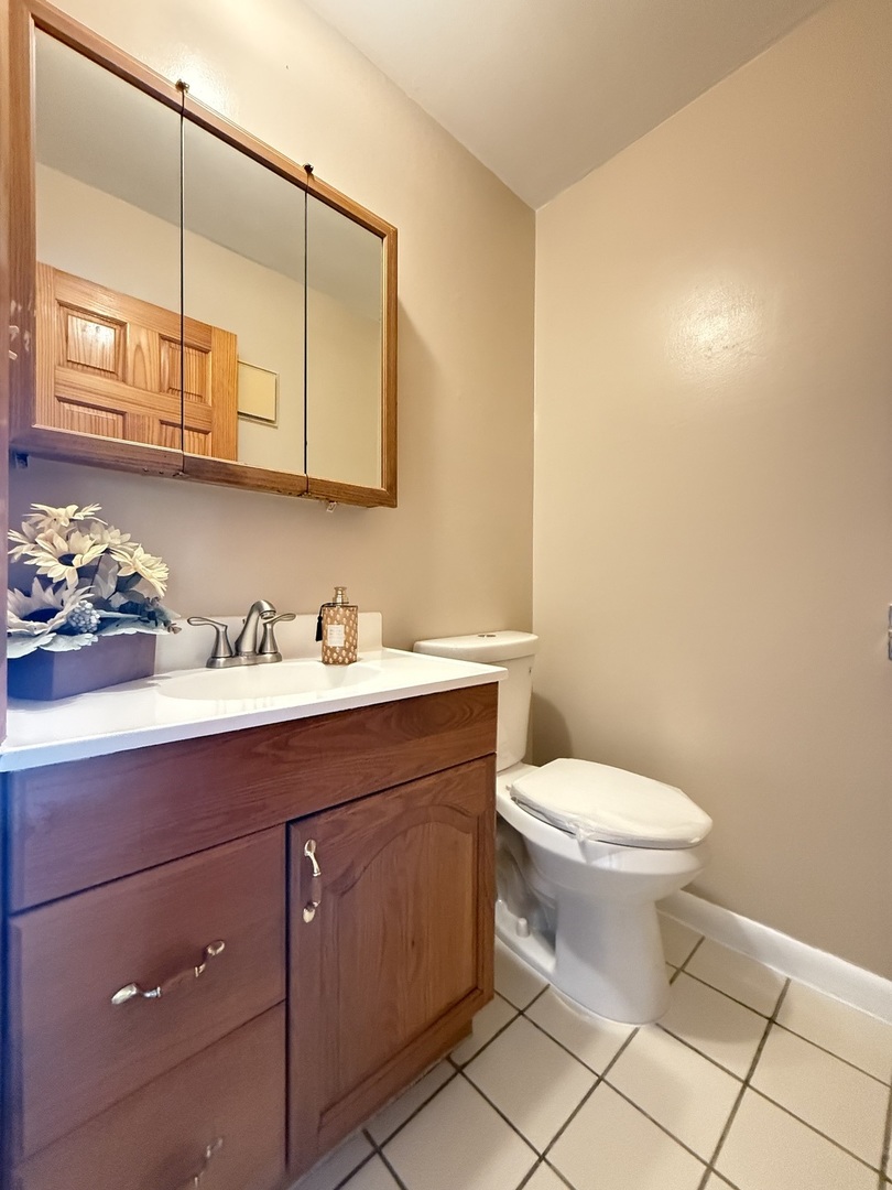 115 Boardwalk Street #2E, Elk Grove Village, IL 60007