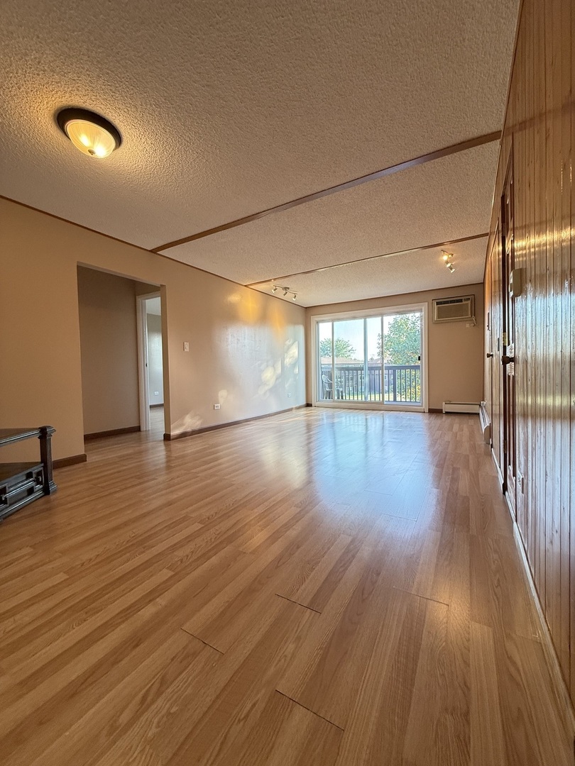 115 Boardwalk Street #2E, Elk Grove Village, IL 60007
