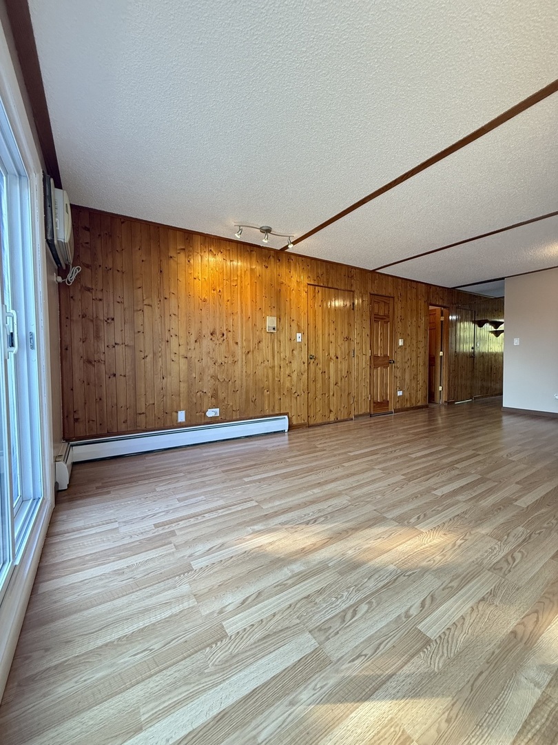 115 Boardwalk Street #2E, Elk Grove Village, IL 60007