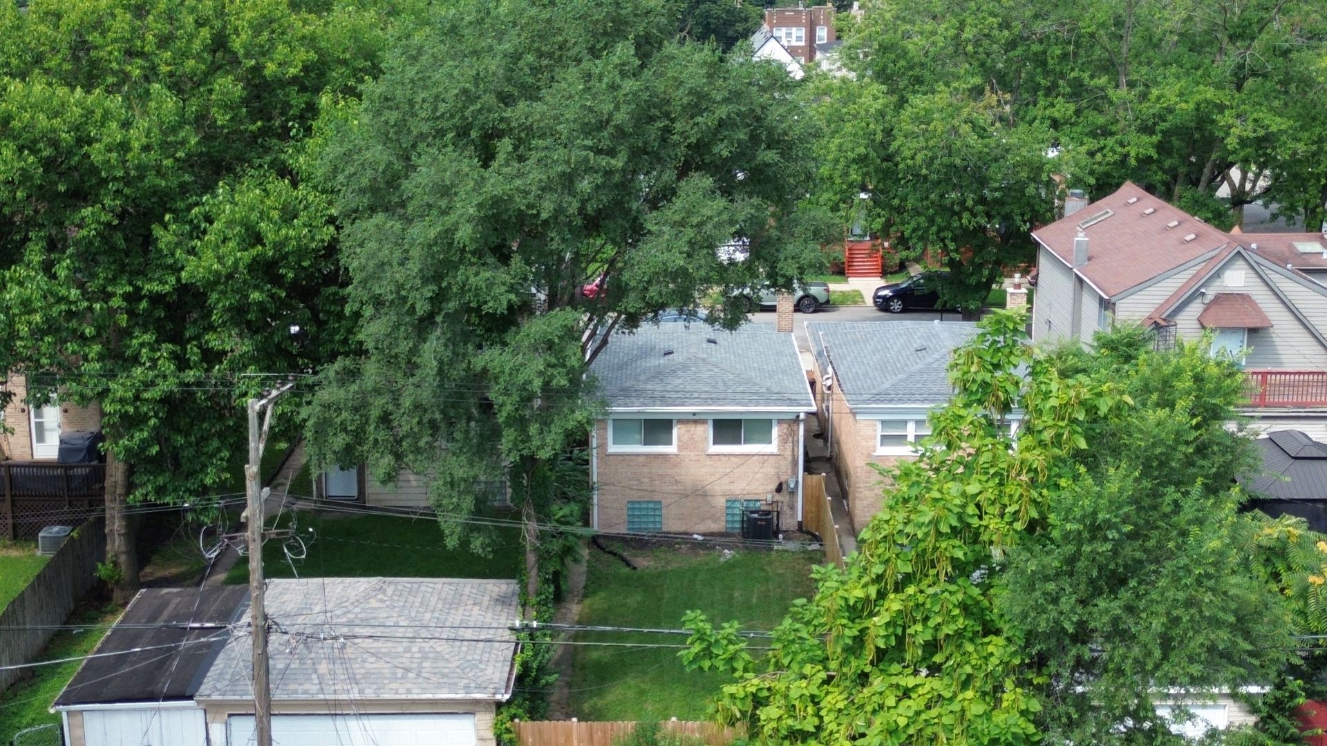 7709 S Champlain Avenue, Chicago, IL 60619