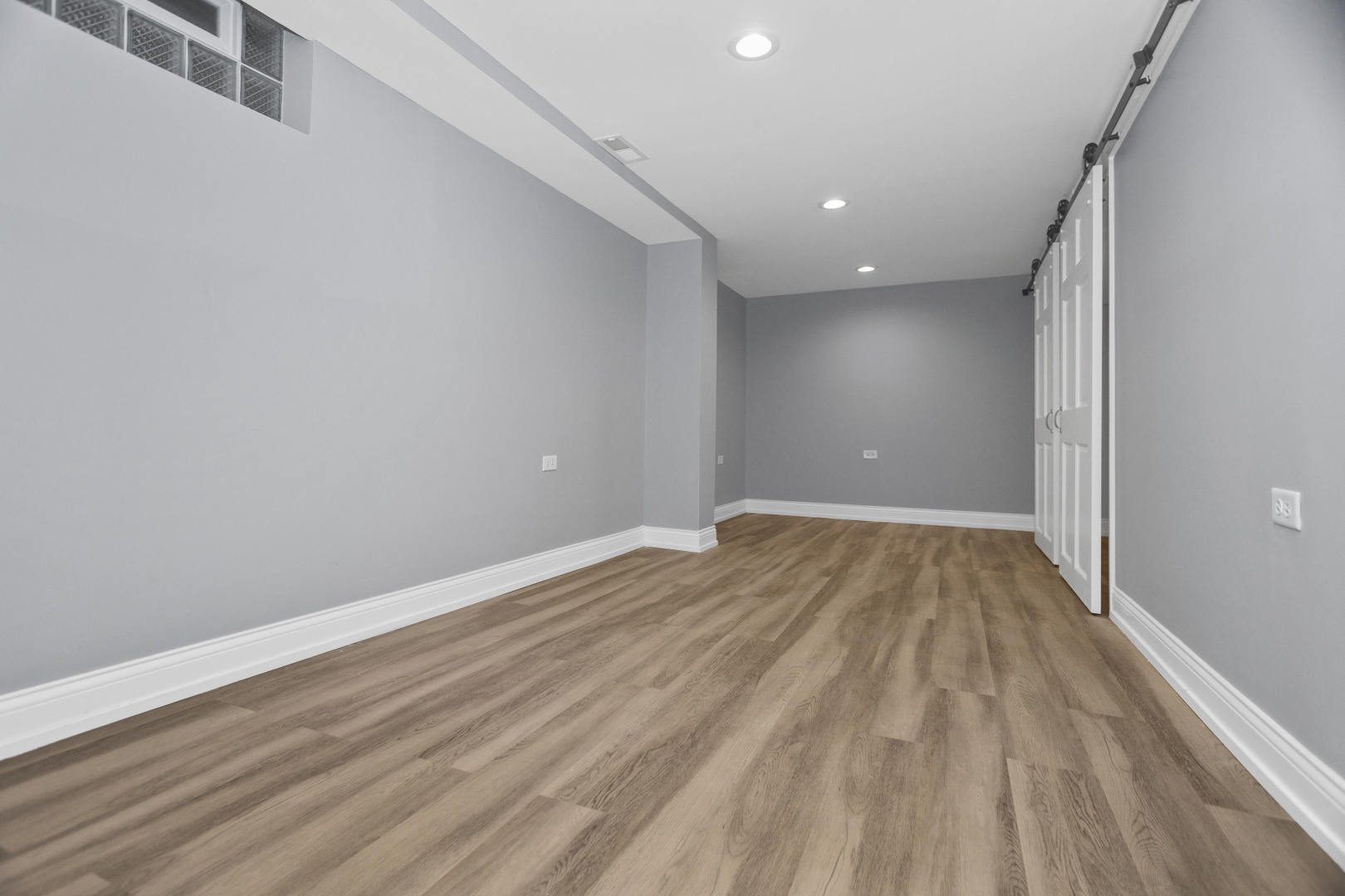 7709 S Champlain Avenue, Chicago, IL 60619