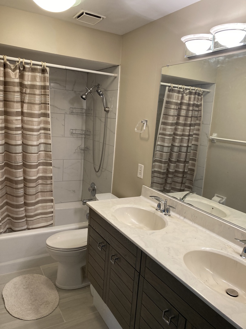1421 Kirkwall Court, Inverness, IL 60010