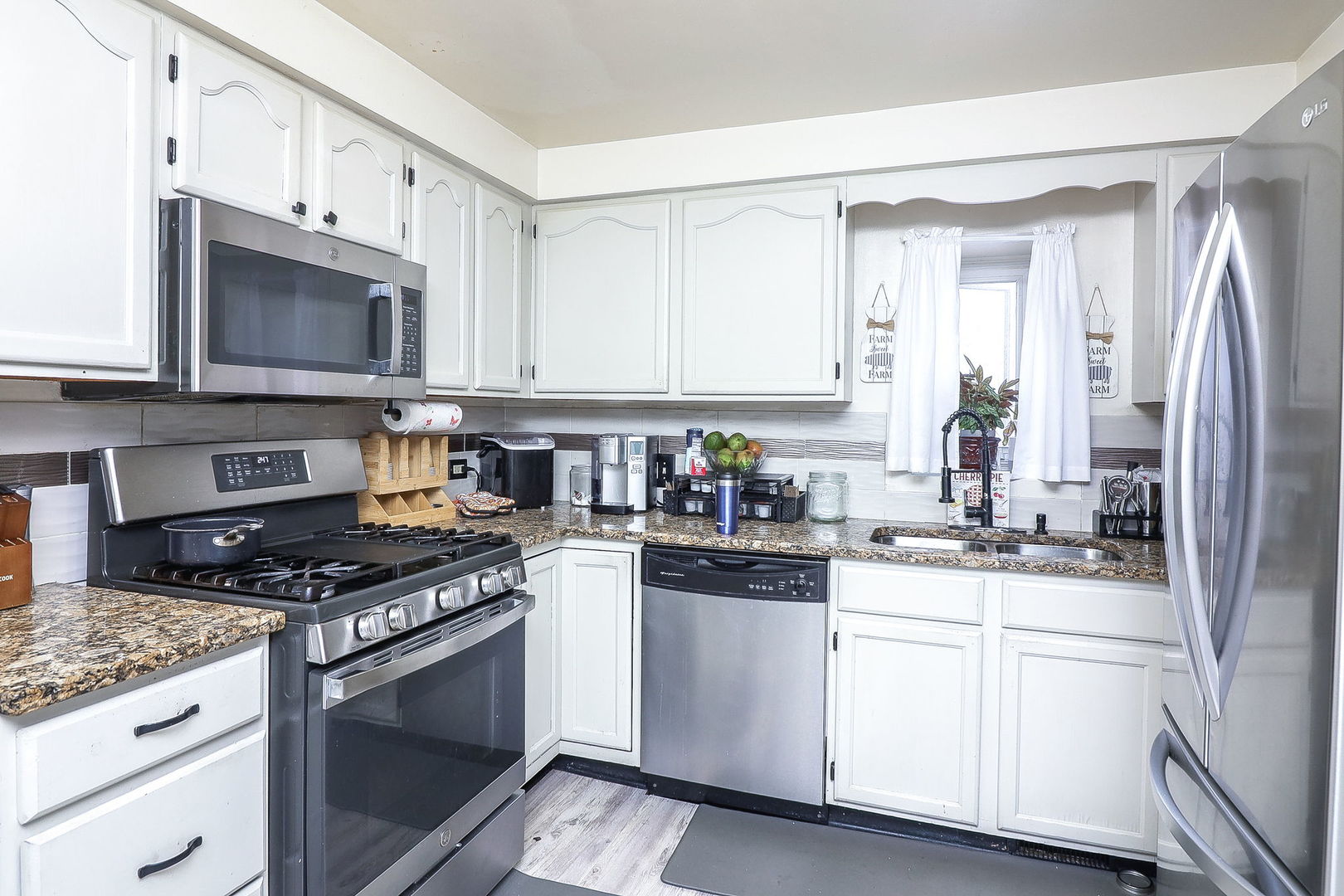 6337 Roosevelt Road #309, Berwyn, IL 60402
