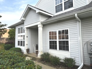 112 S Barton Trail #112, Batavia, IL 60510