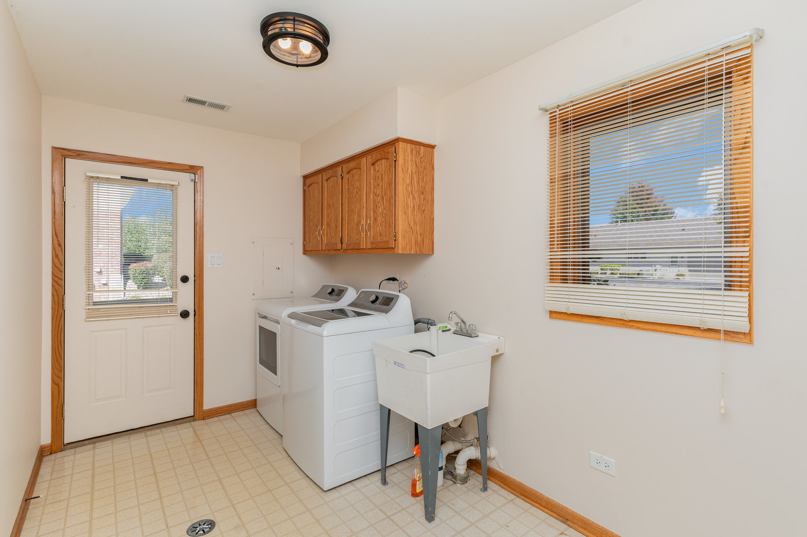10958 New Mexico Court #166, Orland Park, IL 60467