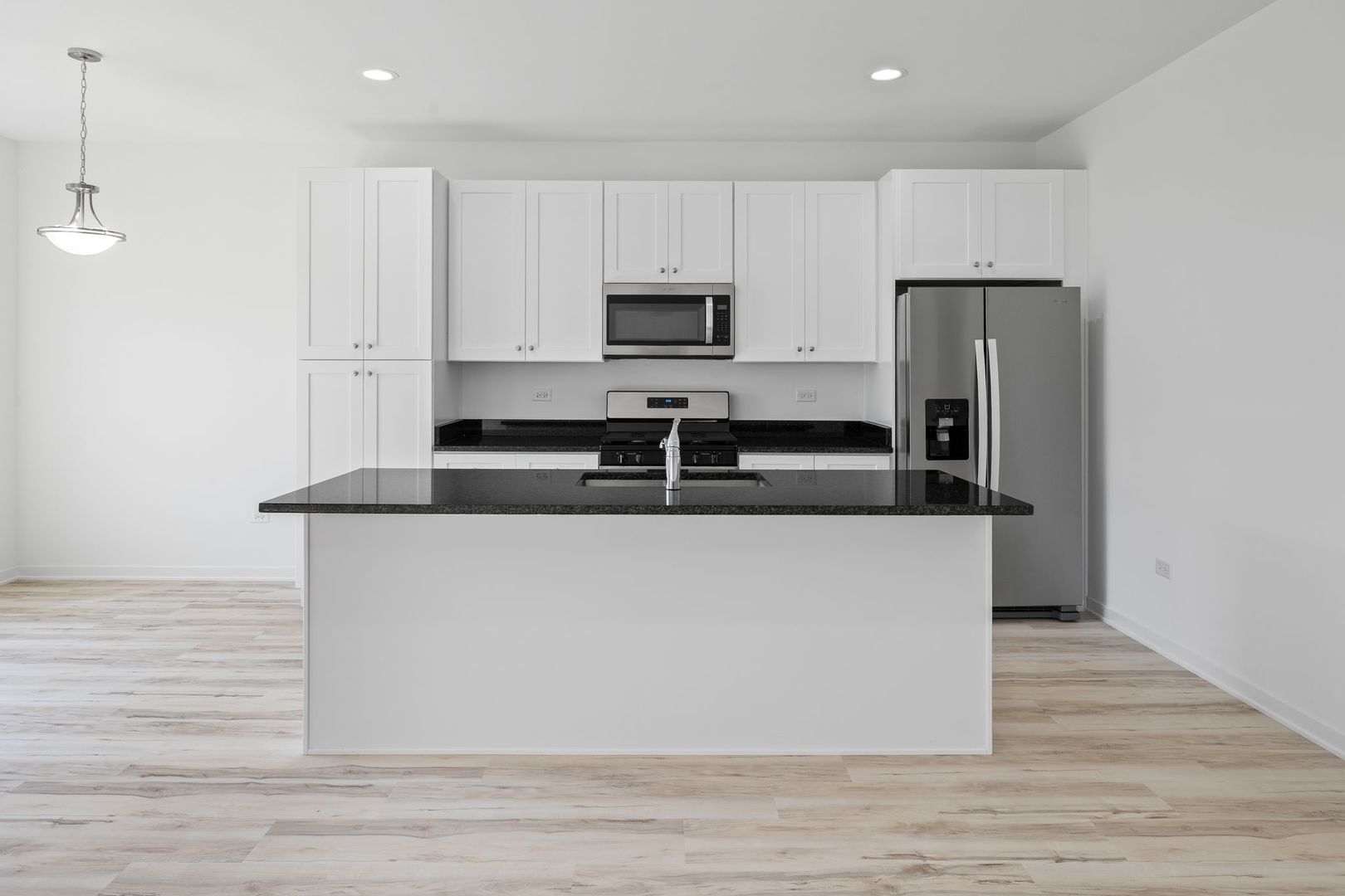 1214 Gillespie Lane, Yorkville, IL 60560