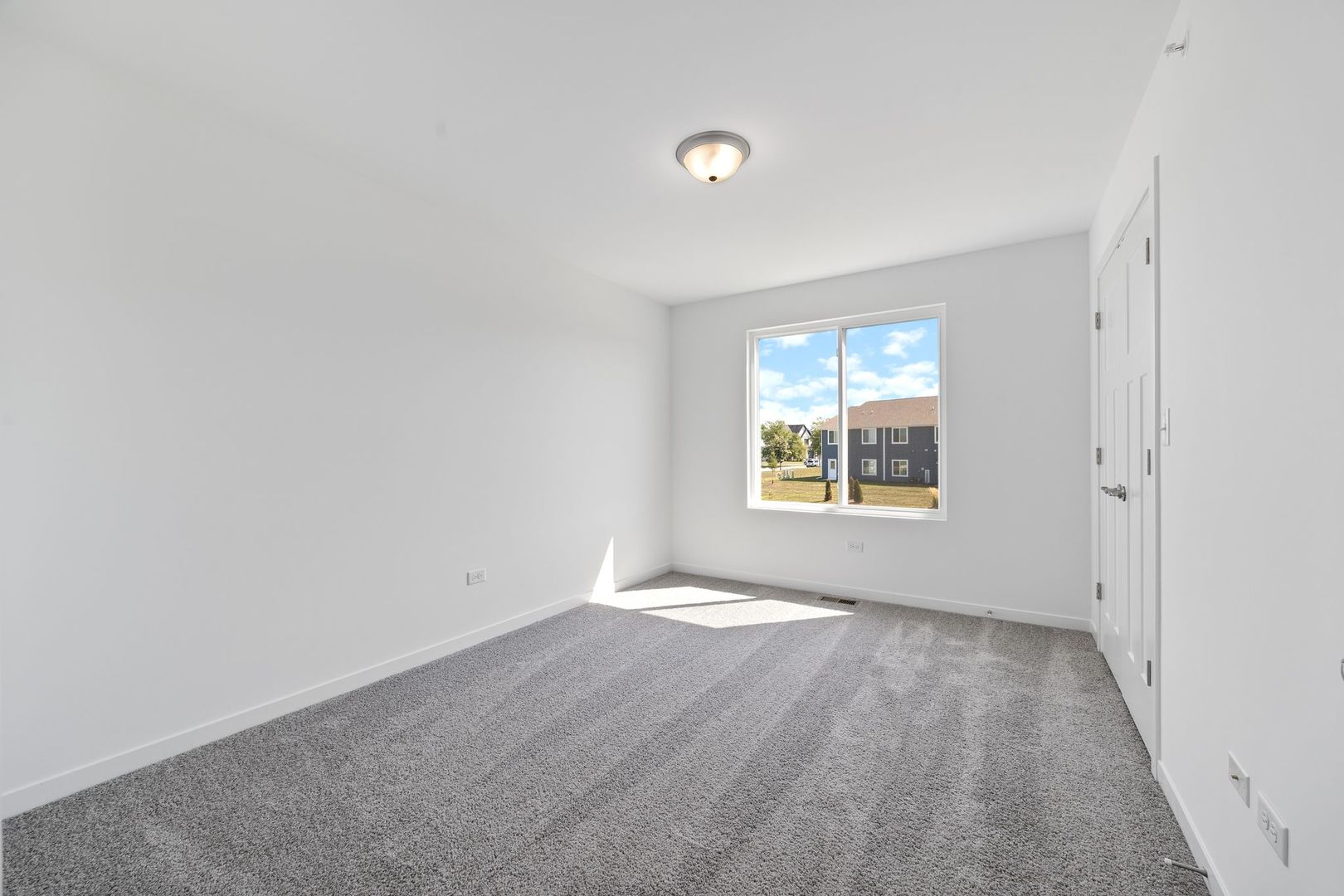 1214 Gillespie Lane, Yorkville, IL 60560