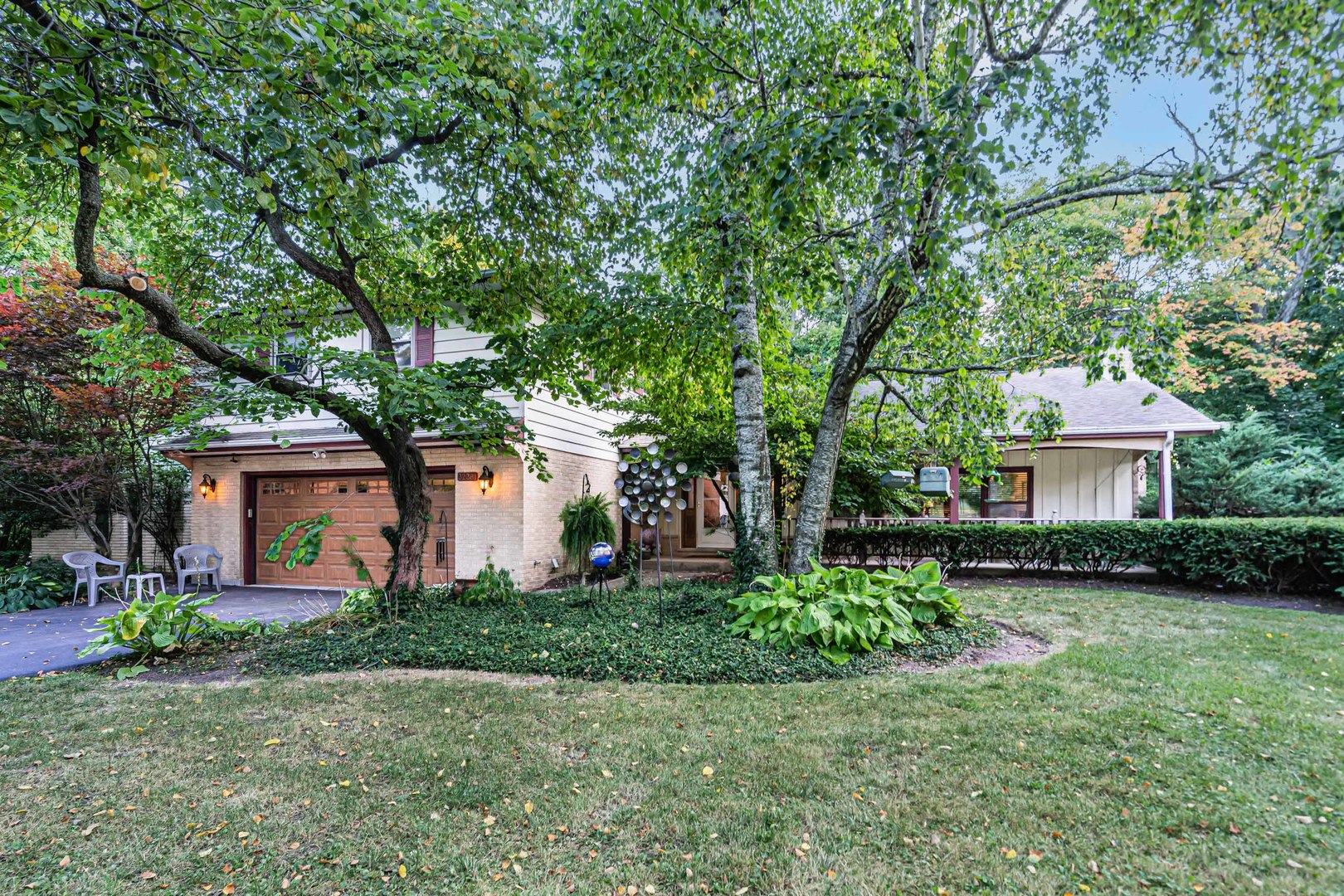 32381 N Forest Drive, Grayslake, IL 60030