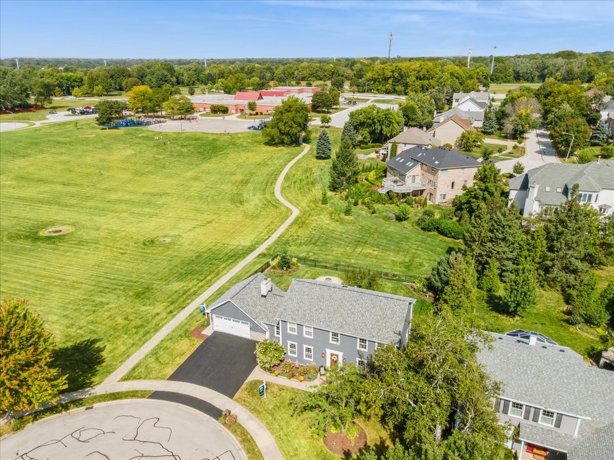 1572 Clemson Drive, Naperville, IL 60565