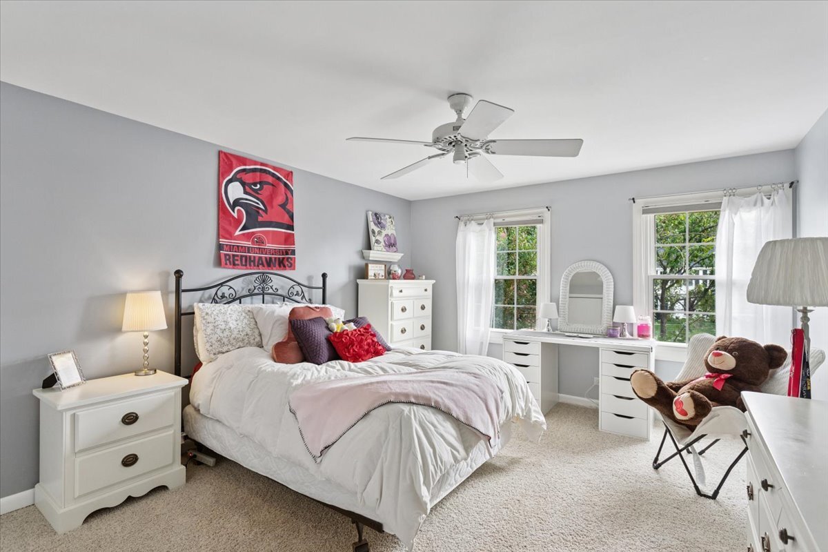 1572 Clemson Drive, Naperville, IL 60565