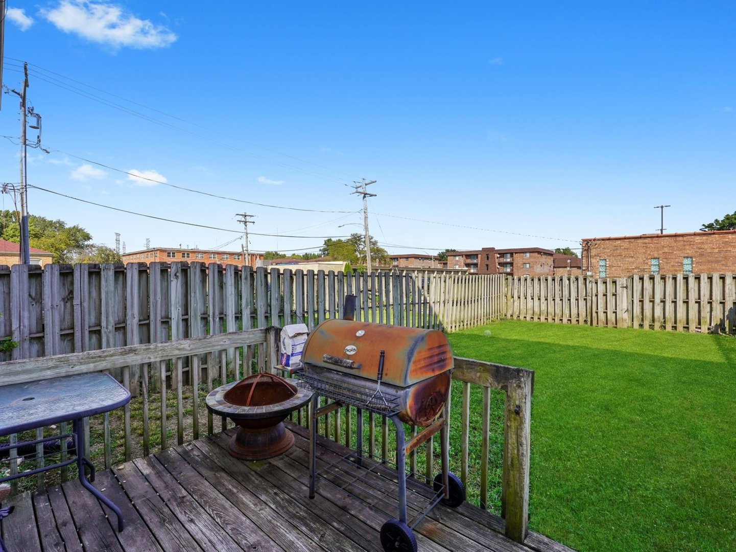 14541 S MARQUETTE Avenue, Burnham, IL 60633