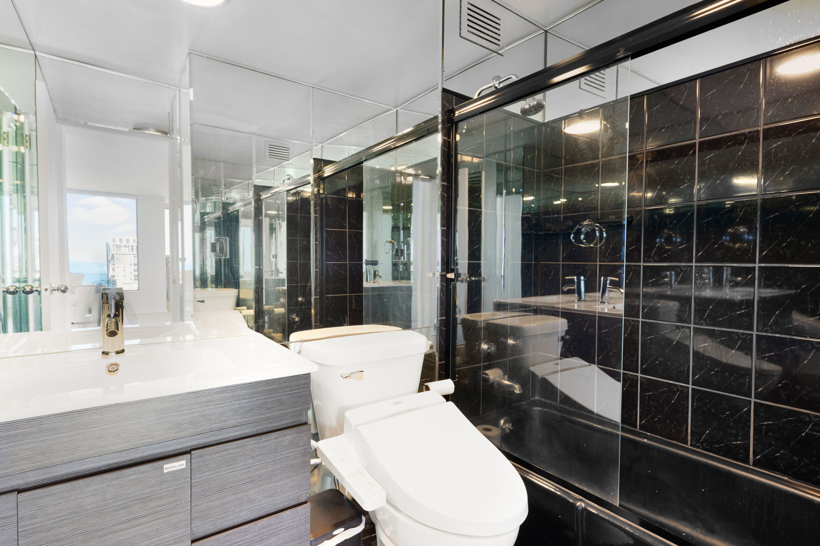 5455 N Sheridan Road #3001, Chicago, IL 60640