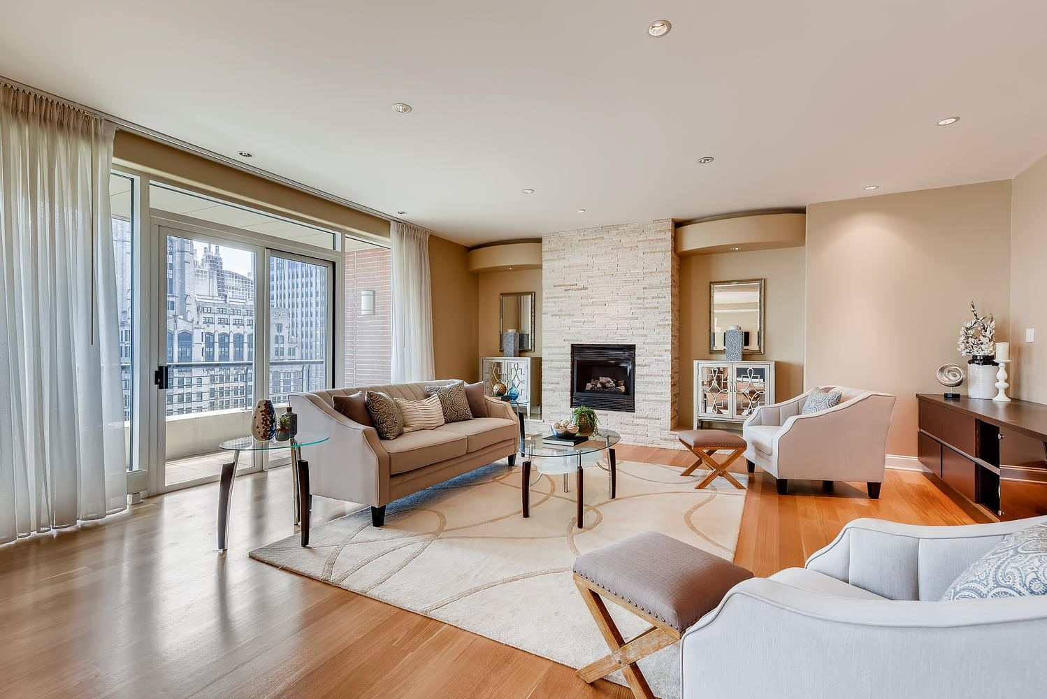 270 E Pearson Street #1402, Chicago, IL 60611