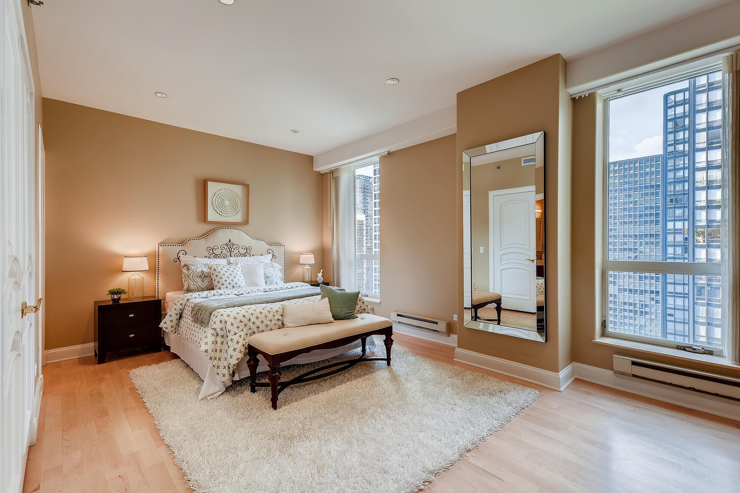 270 E Pearson Street #1402, Chicago, IL 60611